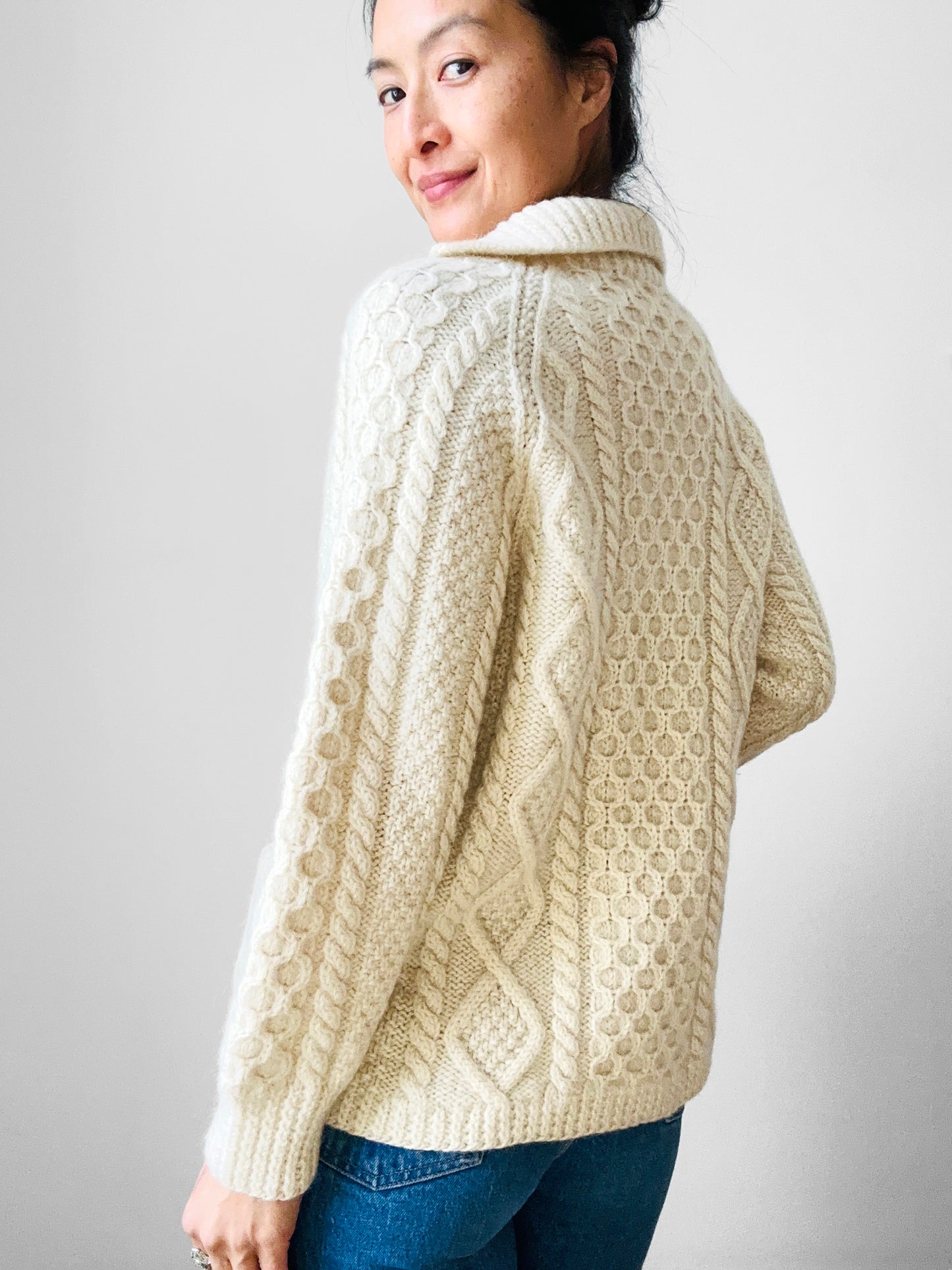 1960s - 1970s Chunky Cream Wool Cable-Knit Faux Cardi Handmade Pullover Sweater - Sz. S/M