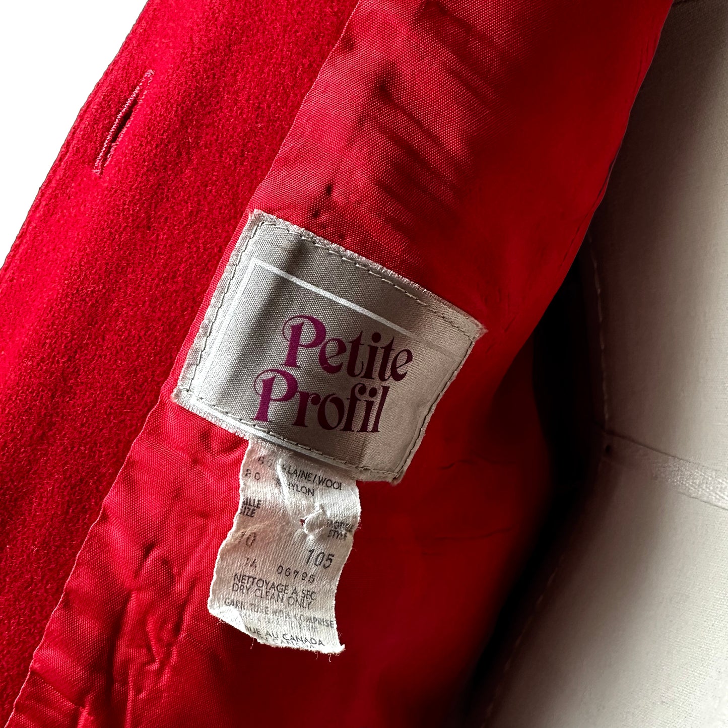 1970s - 1980s Red Wool Blend Button Front Collarless Jacket - Sz. S