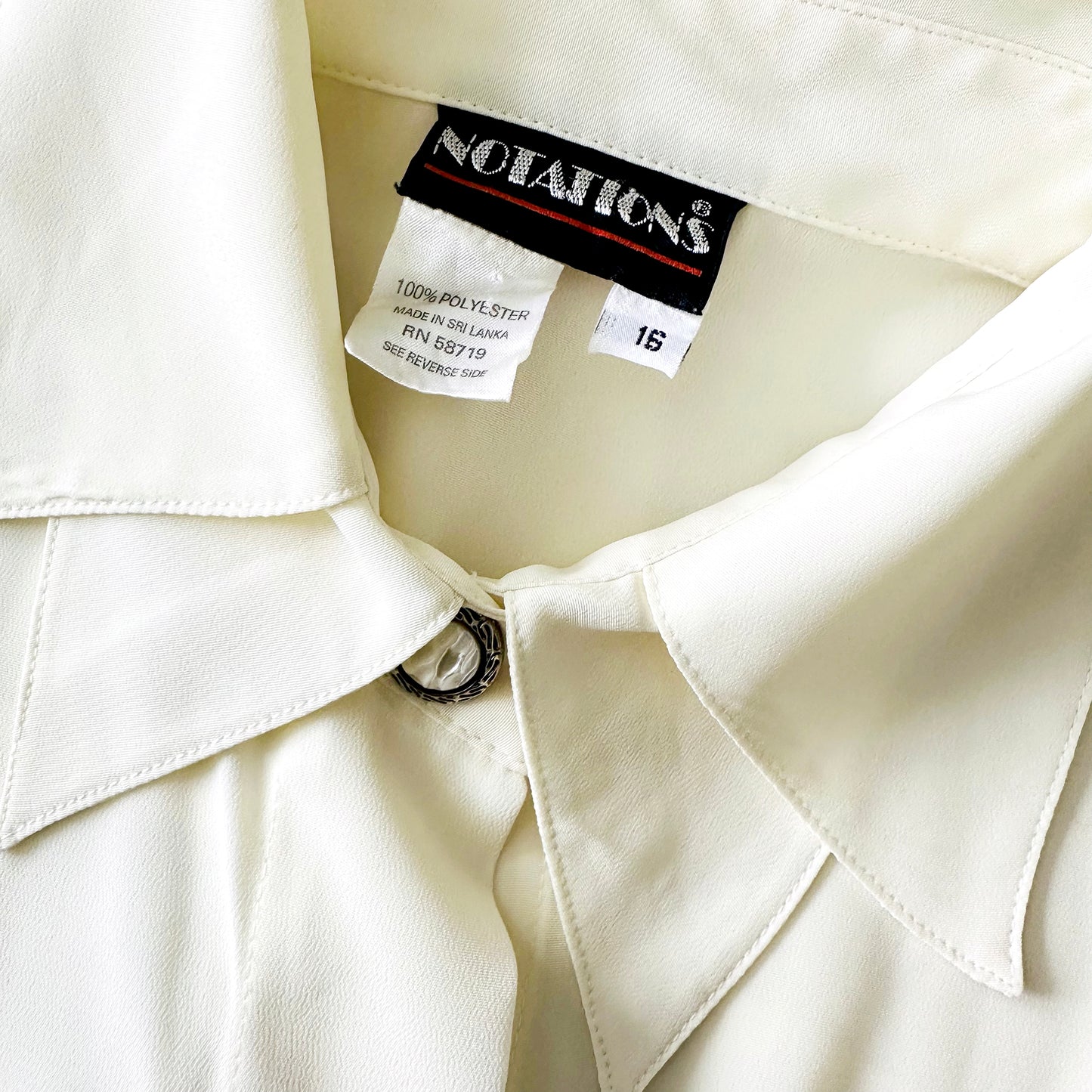 1980s Cream Double Collar Button-Front Blouse - Sz. L/XL