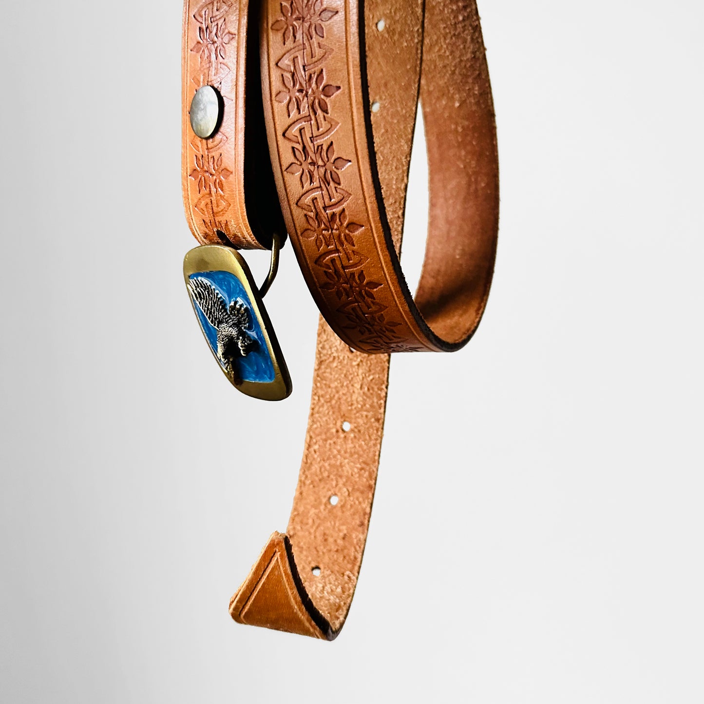 Vintage 1970s Enamelled Eagle Buckle Tooled Leather Belt with Floral Motif - 28 - 40 Waist