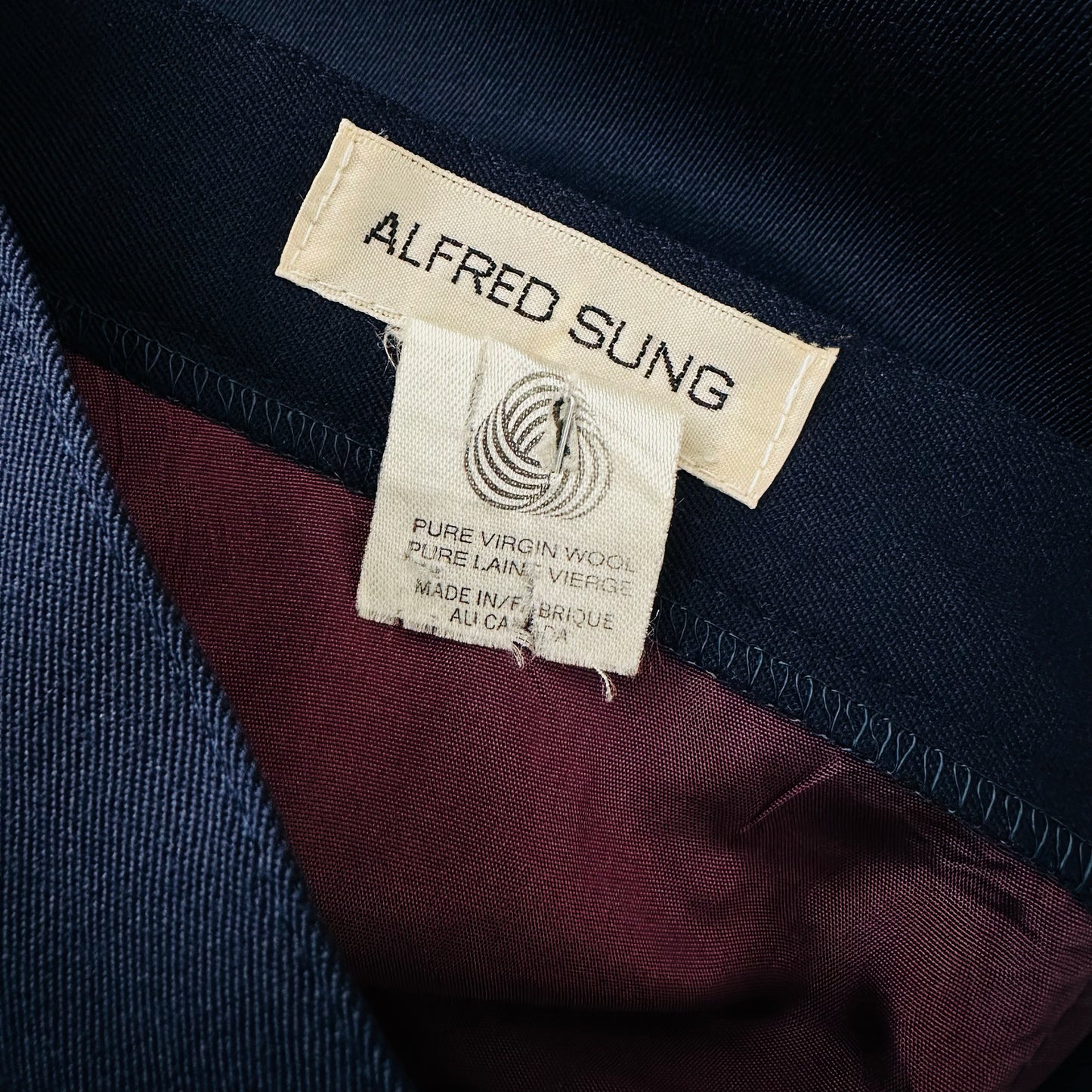 1980s Navy Blue Wool Knee Length Skirt - Sz. XS