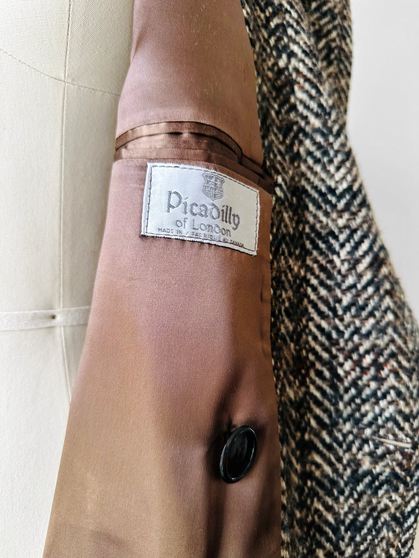 1960s Grey Brown Wool Tweed Picadilly Canada Belted Overcoat - Sz. L/XL