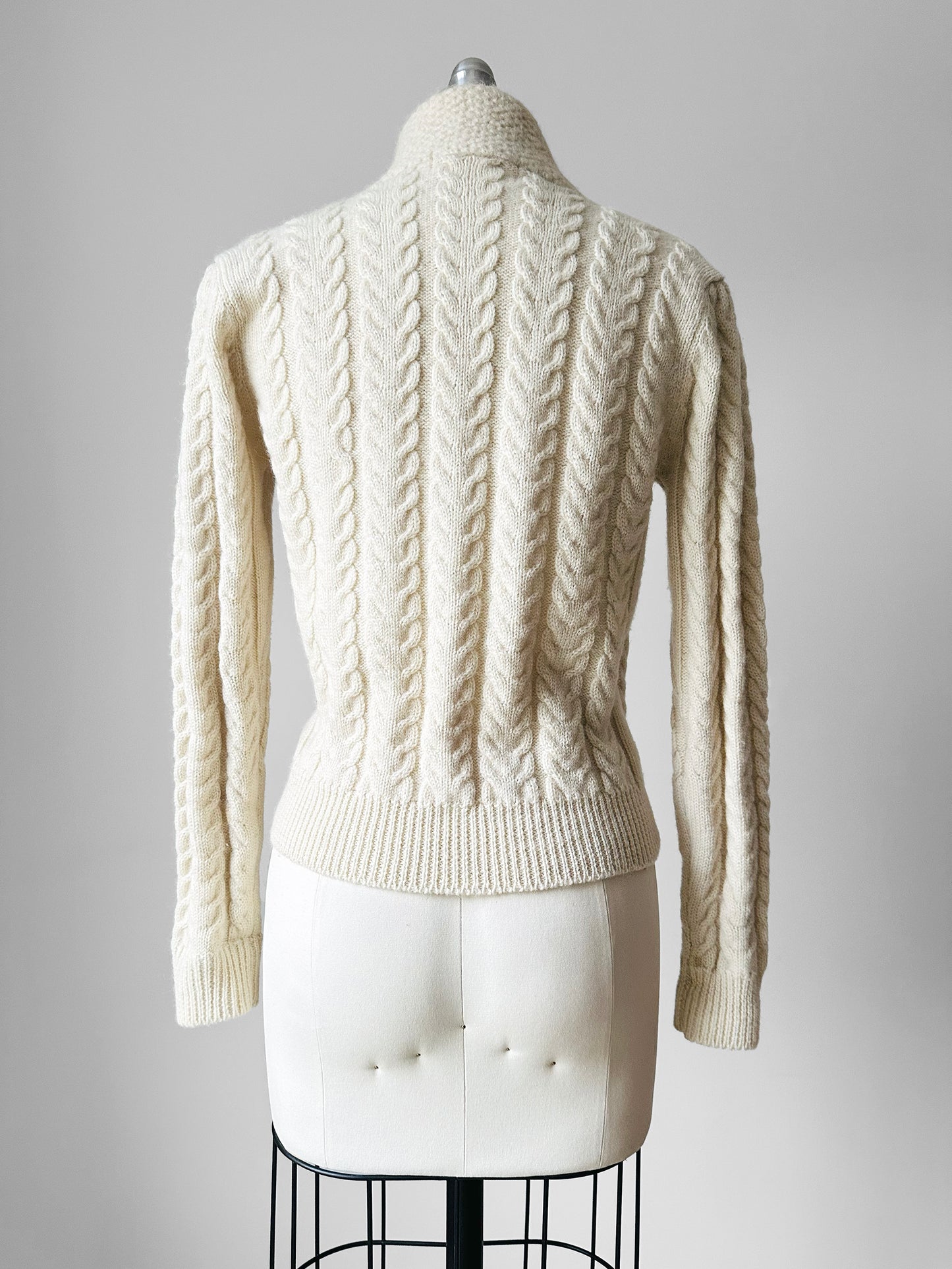 1950s - 1960s Cream Fitted Cable-Knit Cardigan Sweater - Sz. Small