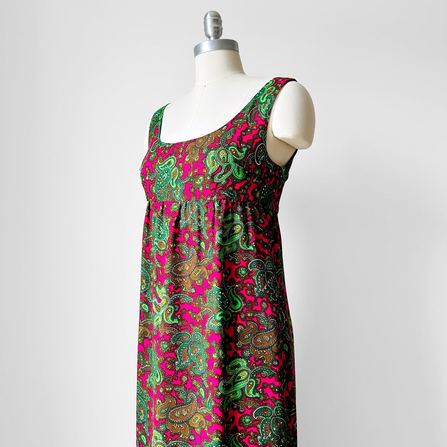 1960s - 1970s Fuchsia and Green Paisley Maxi Dress - Sz. S