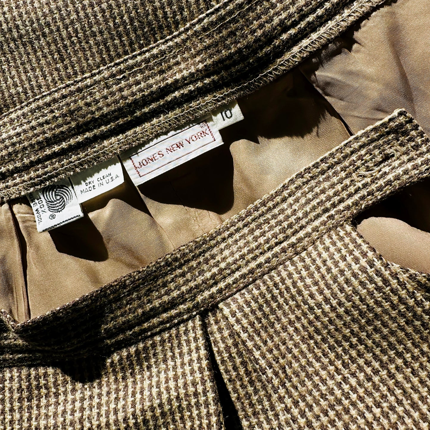 1960s Brown and Off-White Wool Tweed Pleated Midi-Length Skirt - Sz. Sm