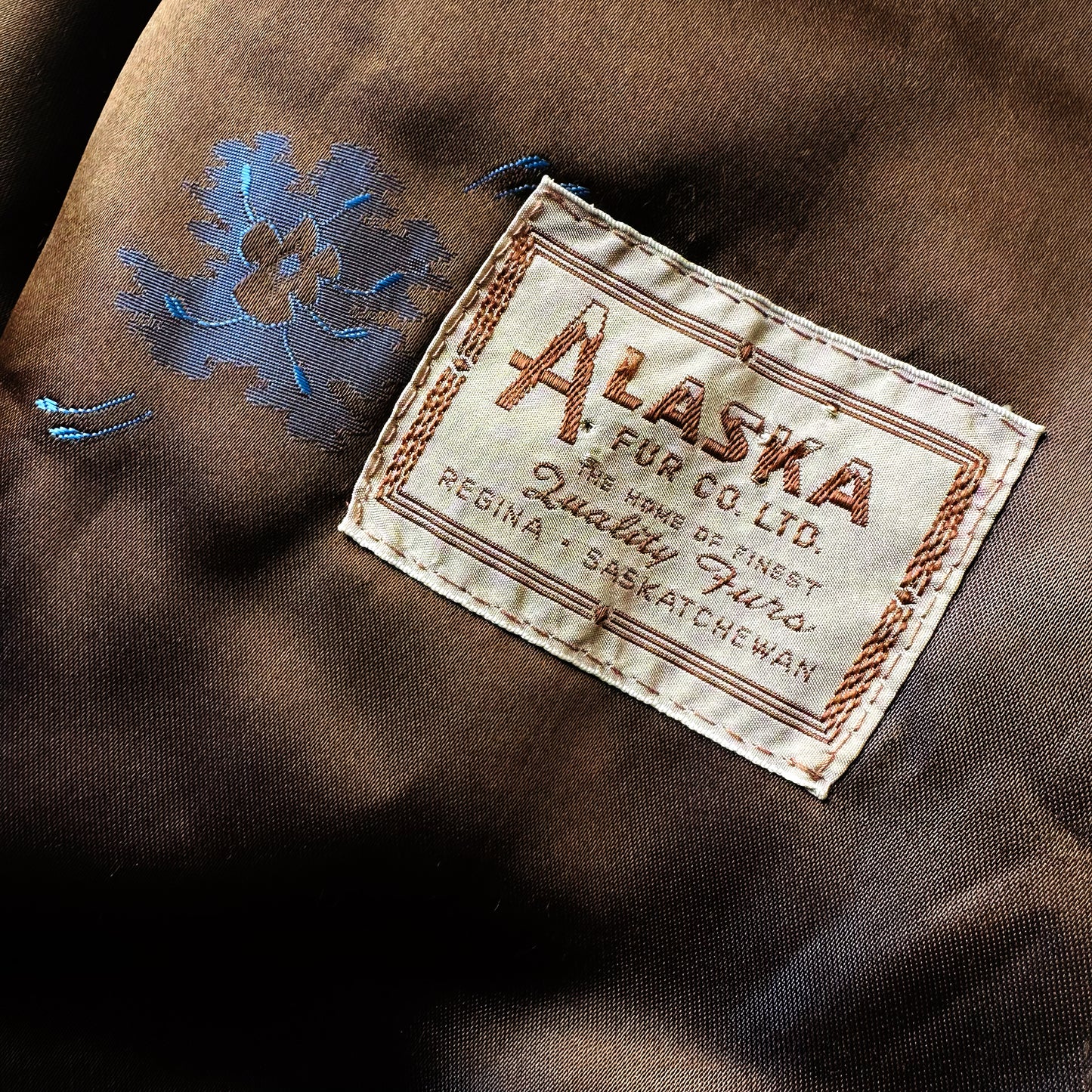 1950s - 1960s Brown Floral Lined Pocketed Fur Stole Wrap - Sz. O/S