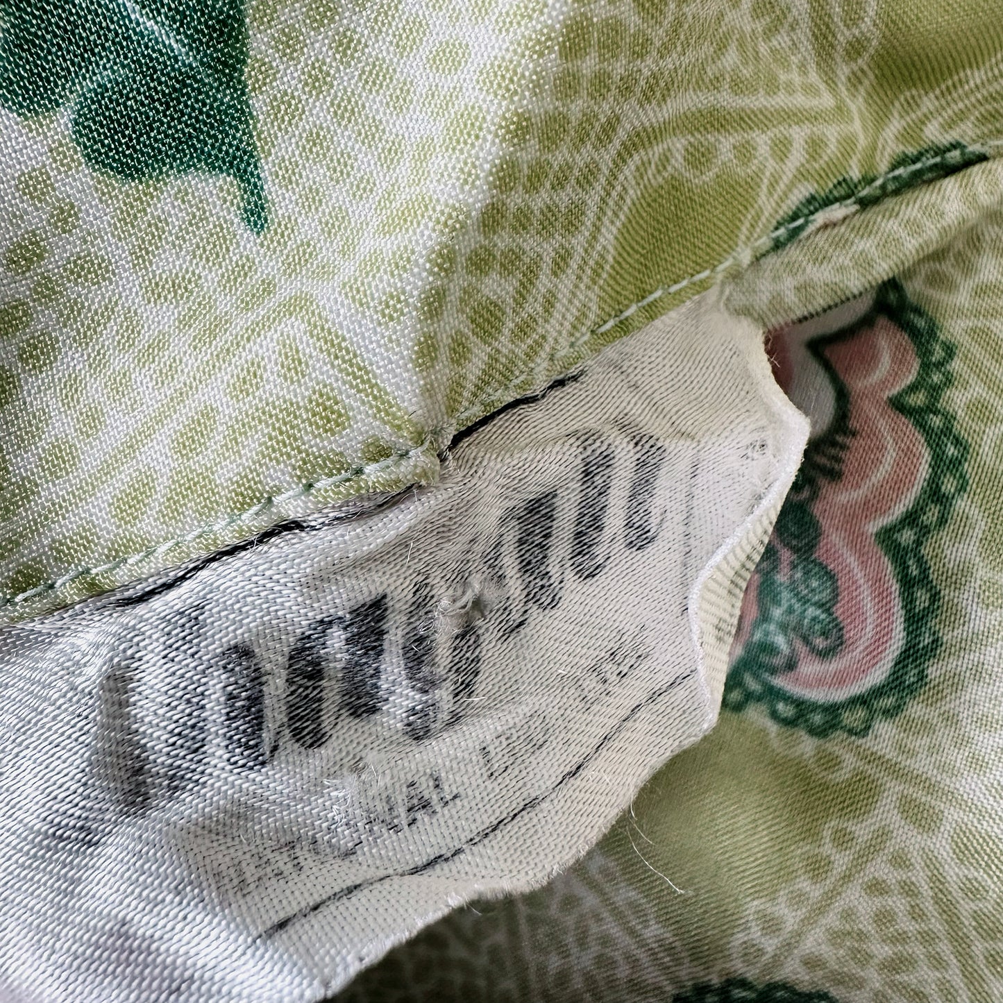 1970s Wide Lapel Floral Button Front Shirt - Sz. XS/S