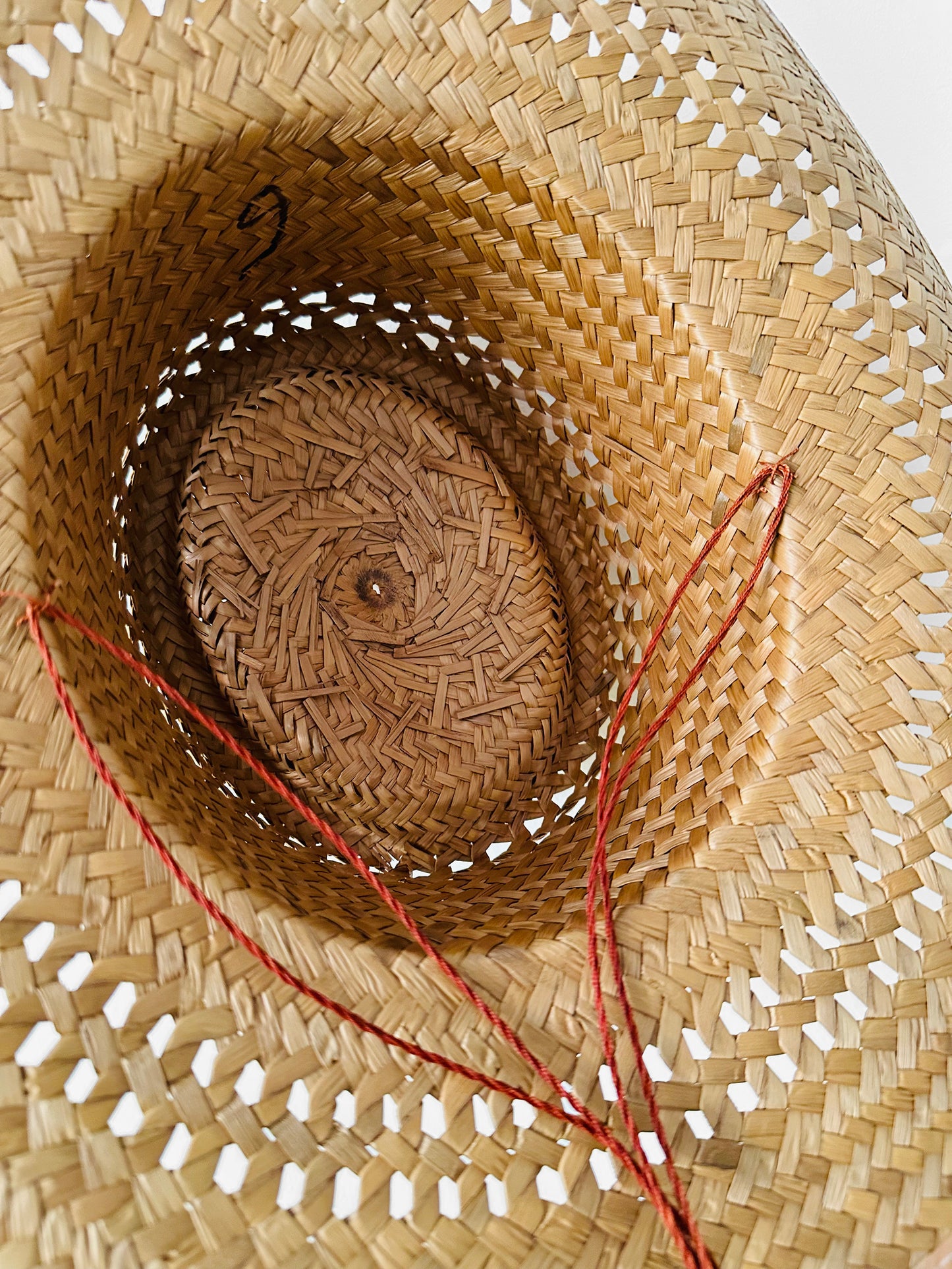1970s Wide-Brimmed Woven Straw Drawstring Summer Sun Hat