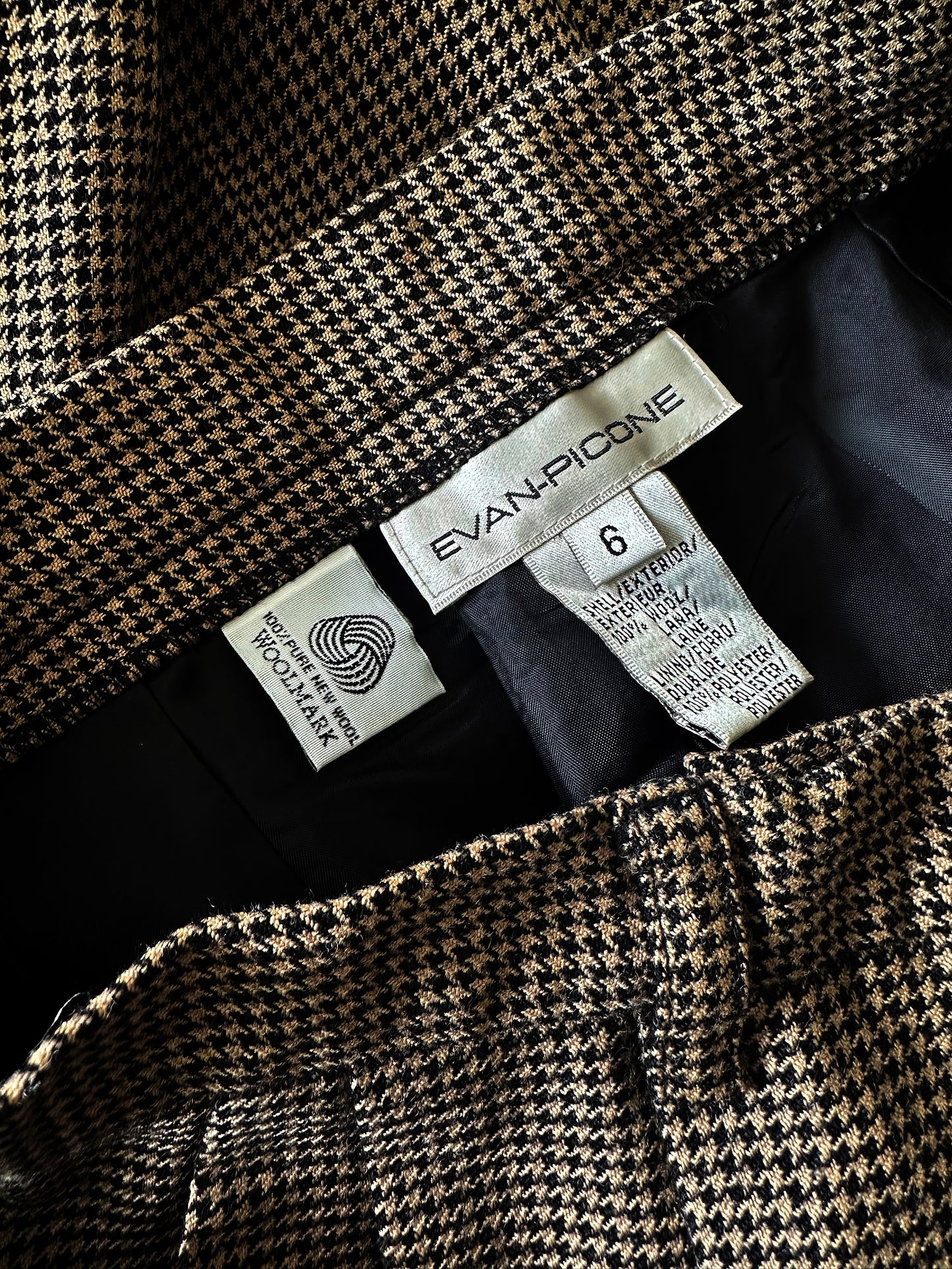 1980s Black and Wheat Houndstooth Pleated High-Waisted Tapered Leg Wool Trousers - Waist 28