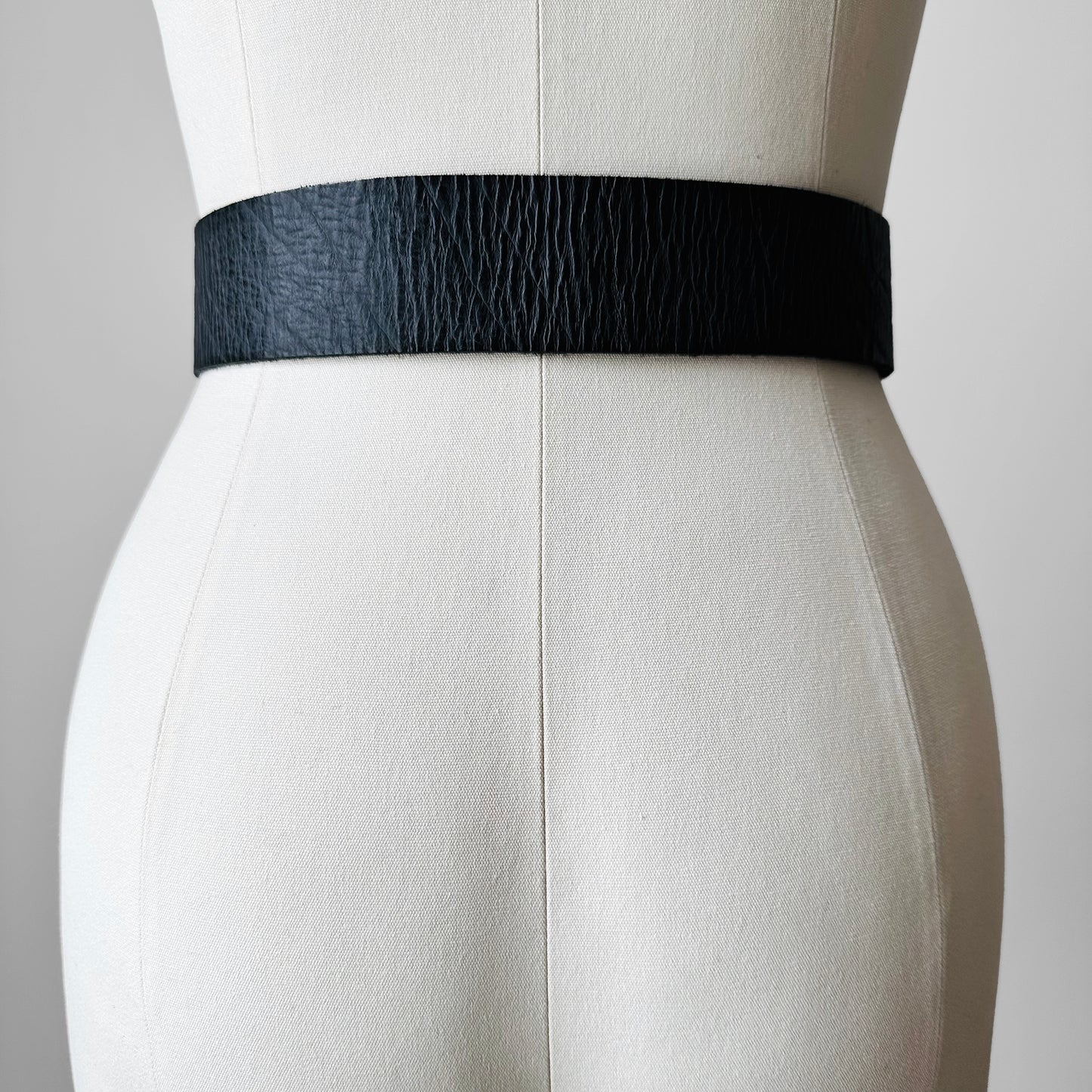 1980s - 1990s Black Textured Faux Leather Copper and Brass Buckle Belt - 27 - 31 inch waist