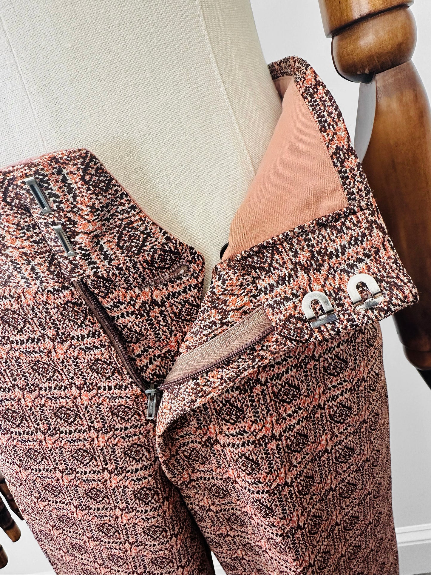 1970s Patterned Jacquard Wide Waistband Bell Bottom Pants - Sz. S/M