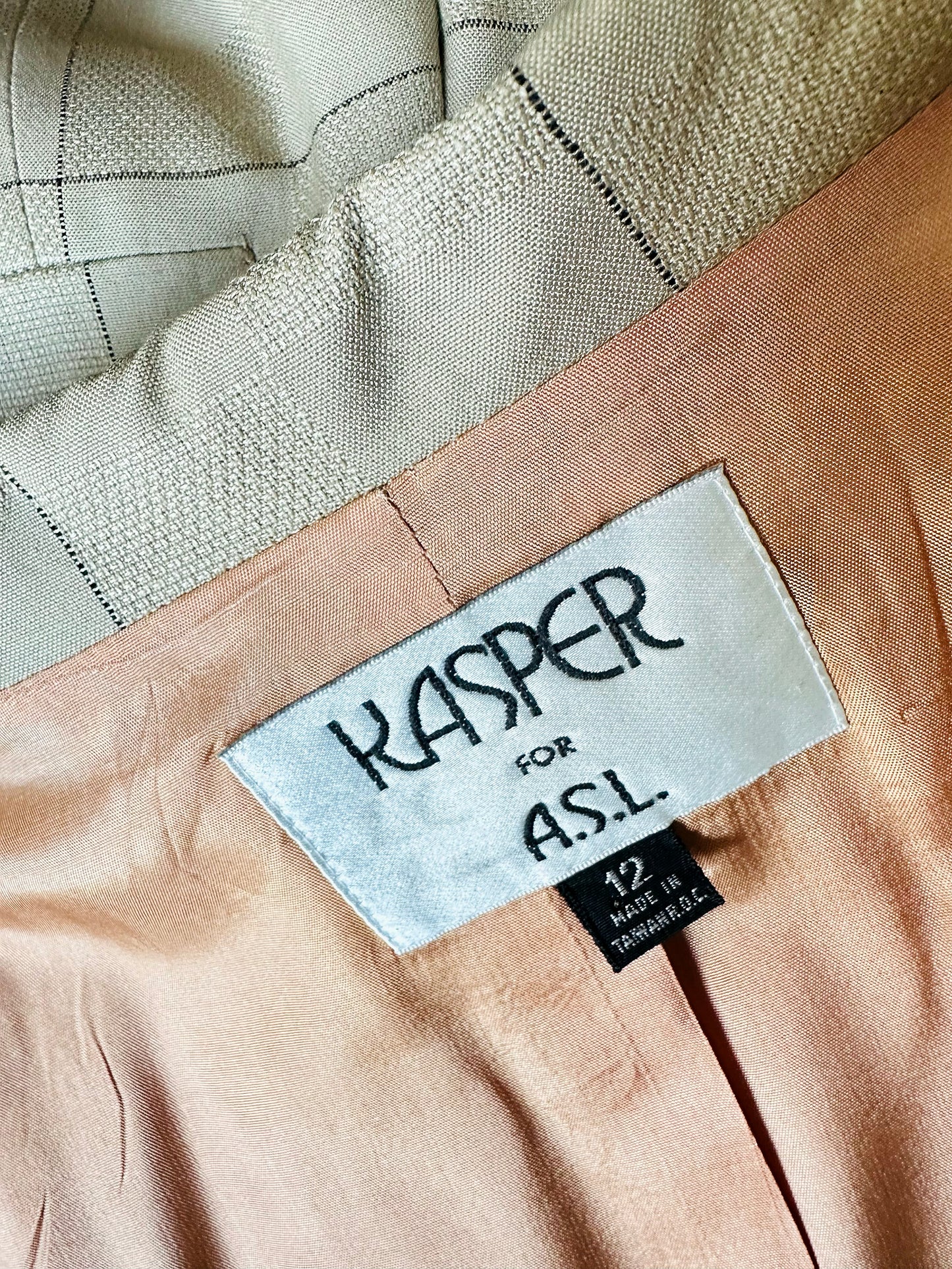 1980s - 1990s Kasper Light Beige Check Double-Breasted Blazer Jacket - Sz. S/M