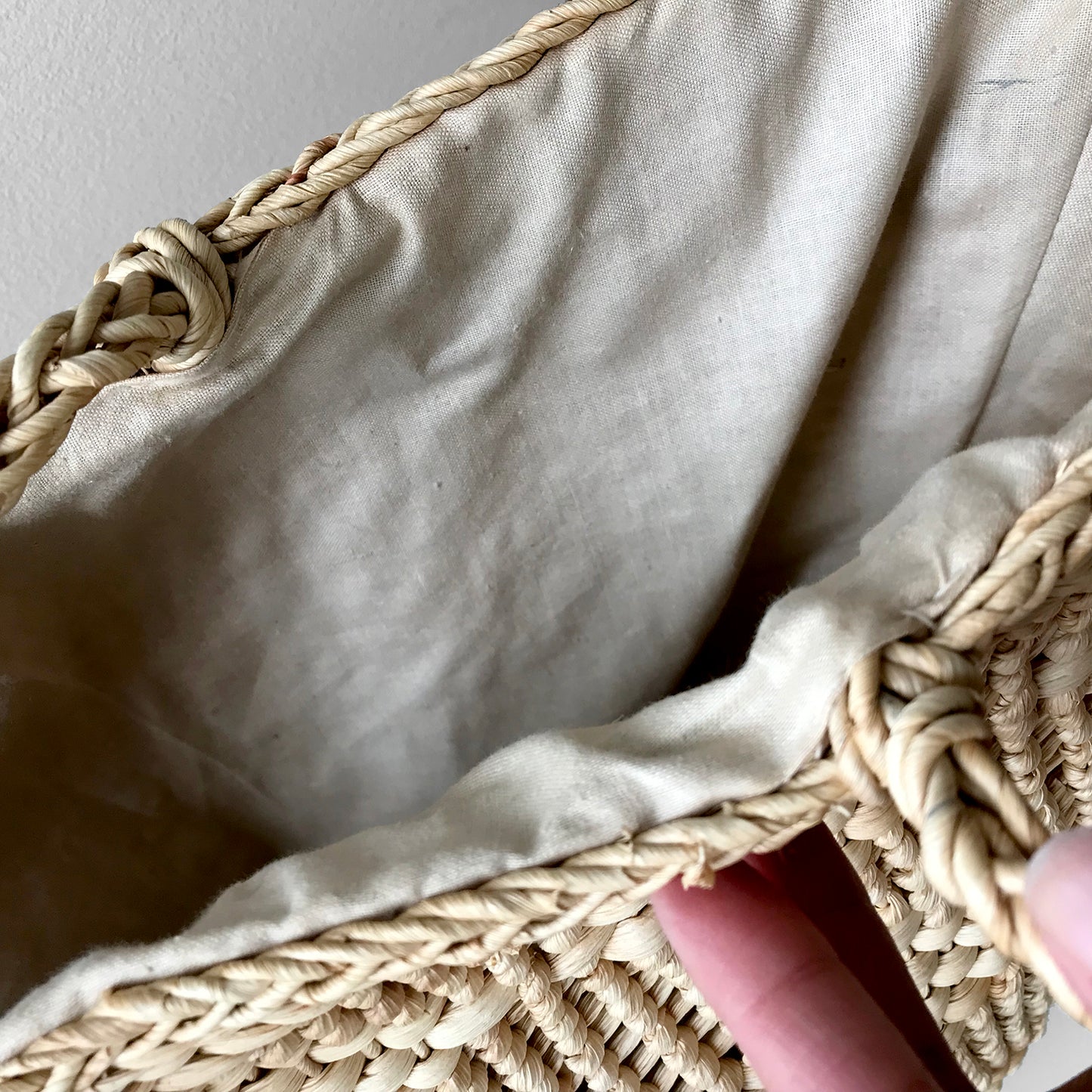 Diamond Patterned Woven Basket Tote Bag