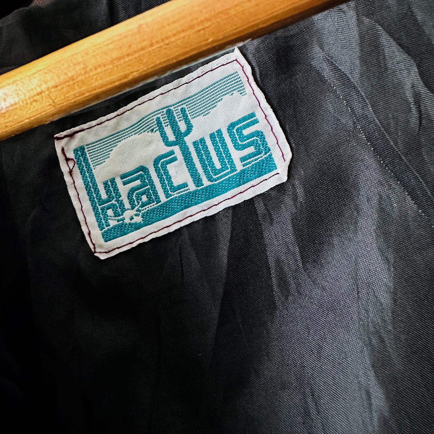 1980s Mauve Cinched Waist Tapestry Detail Midweight Canvas Jacket - S/M