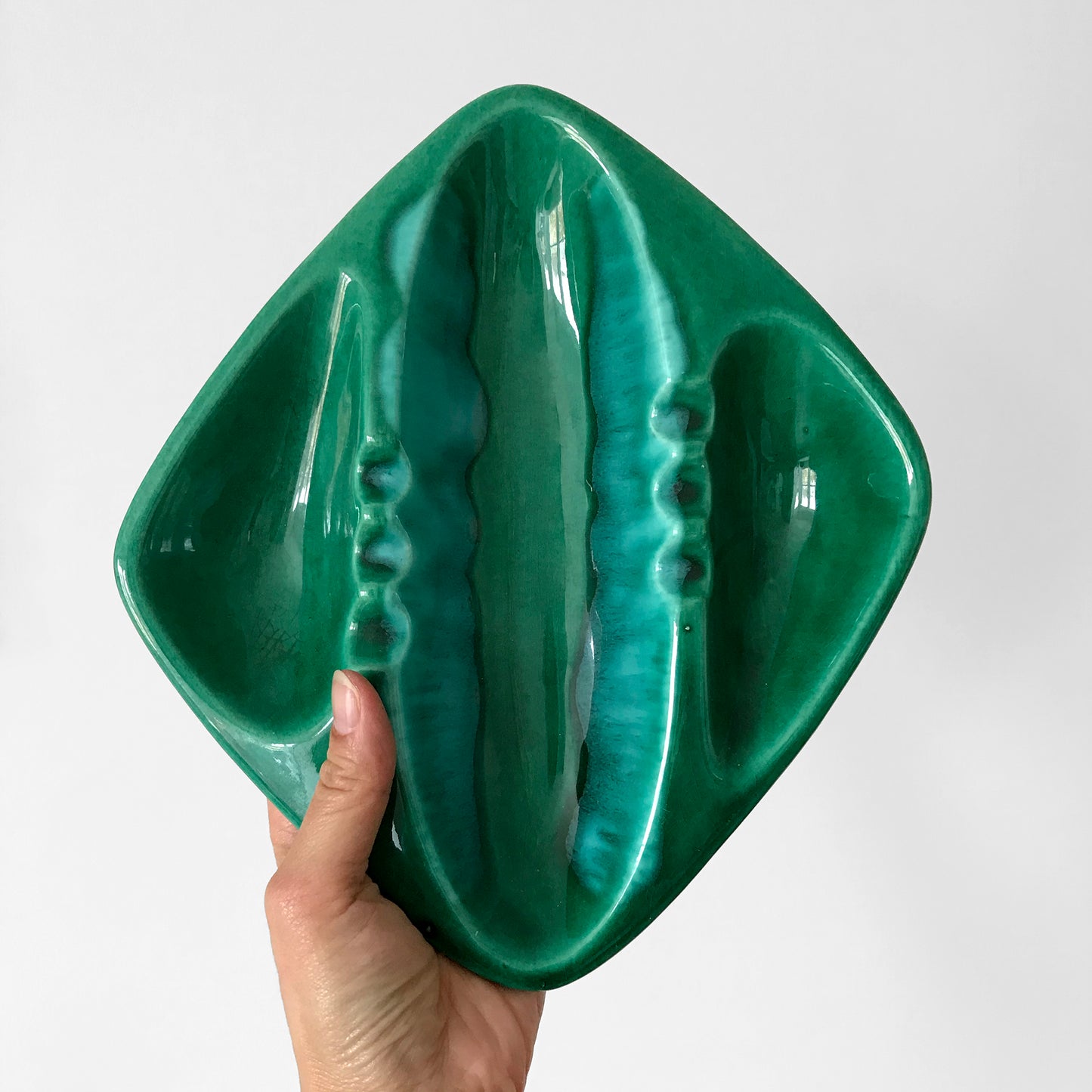 1960s Made in the USA MCM Mid-Century Modern Green Glazed Ceramic Pottery Ashtray