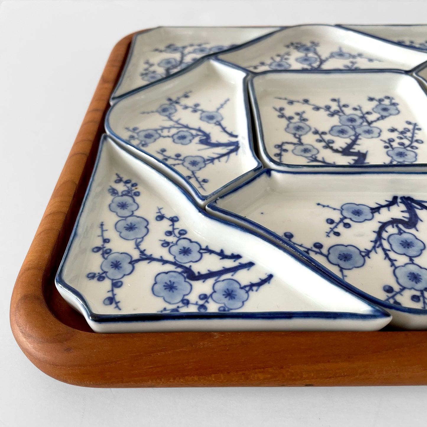 1960s MCM Mid-Century Blue and White Ceramic and Teak Cherry Blossom Hors D'oeuvres Tray