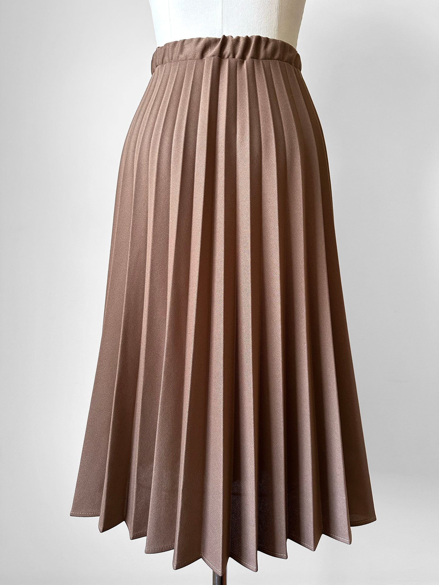 1970s Tan Elastic Waist Pleated Skirt - Sz. M/L