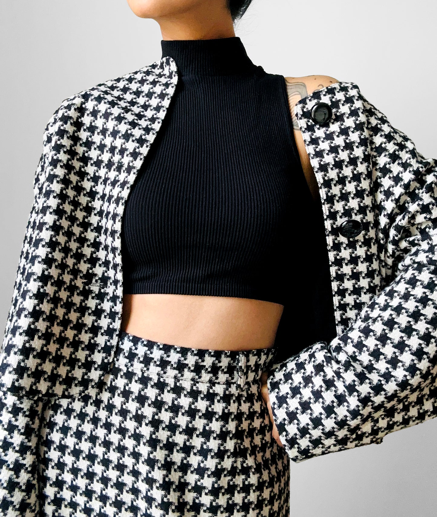 Late 70s - Early 80s Mister Leonard Canada Black and White Houndstooth Skirt and Blazer Set - Sz. L/XL