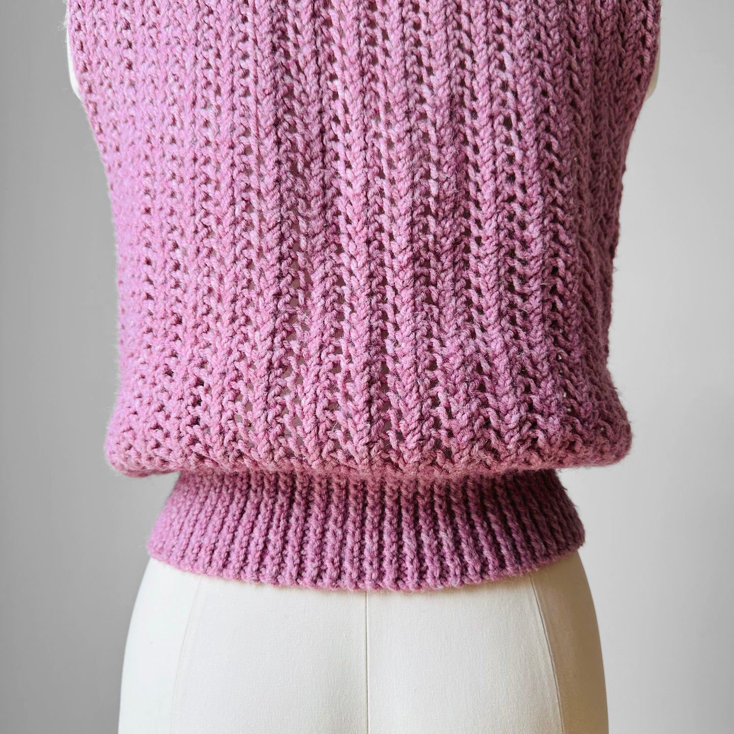 1970s - 1980s Mauve Hand-Knit Sleeveless Top - Sz. S/M