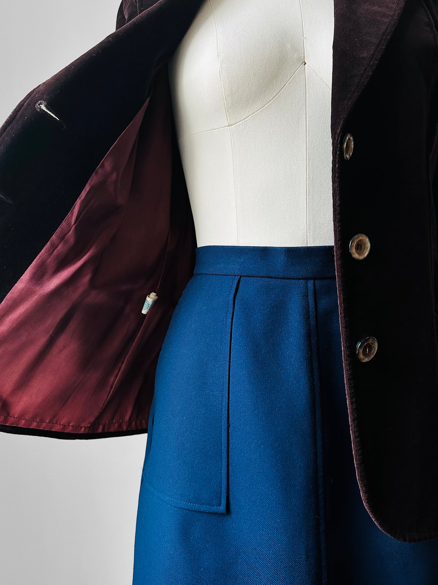 1970s reddish brown KORET velvet tapered waist blazer - Sz. Sm