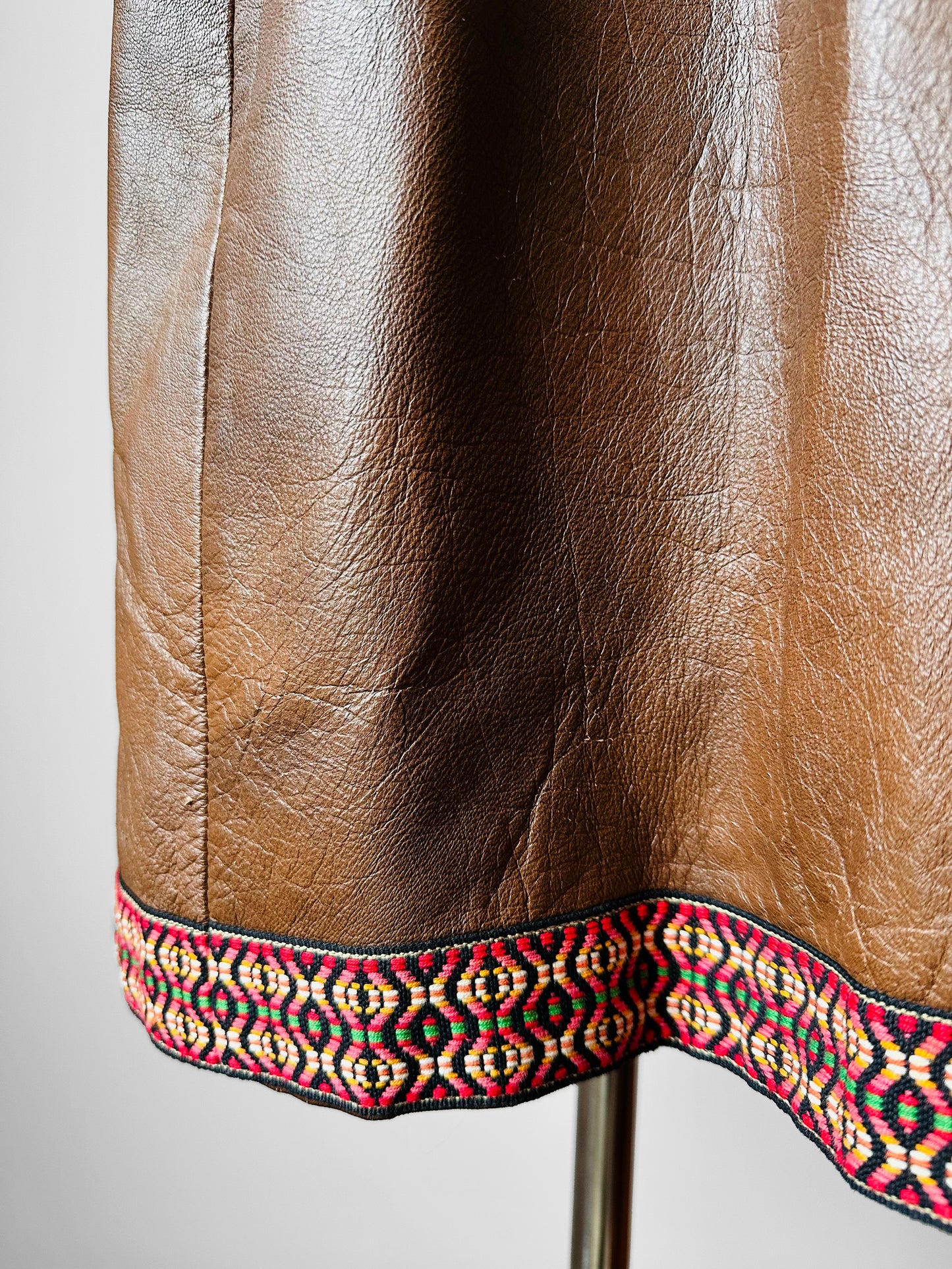 Late 1960s Saddle Brown Leather Woven Trim Metal Zipper Coat - Sz. M