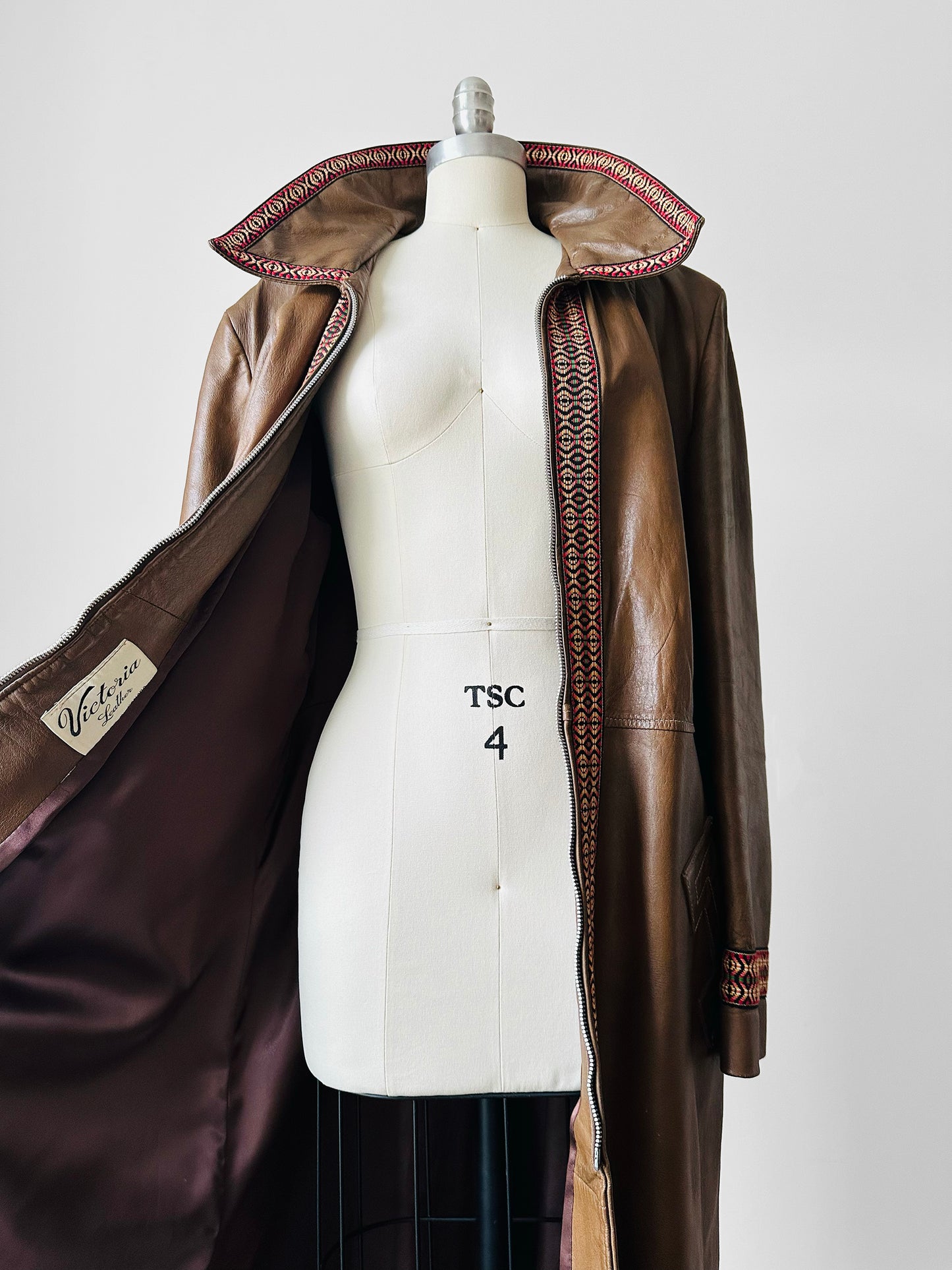 Late 1960s Saddle Brown Leather Woven Trim Metal Zipper Coat - Sz. M