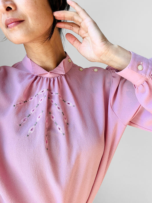 1960s Mauve Floral Embroidered Made in Italy Blouse  - Sz. S/M