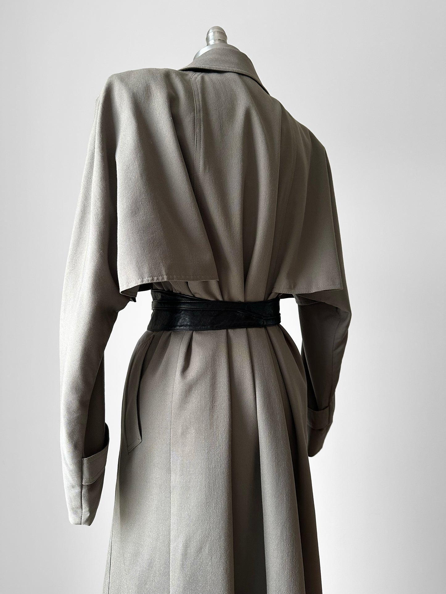 Vintage 1980s Classic Greige Wool Caped Trench Overcoat - Sz. S/M