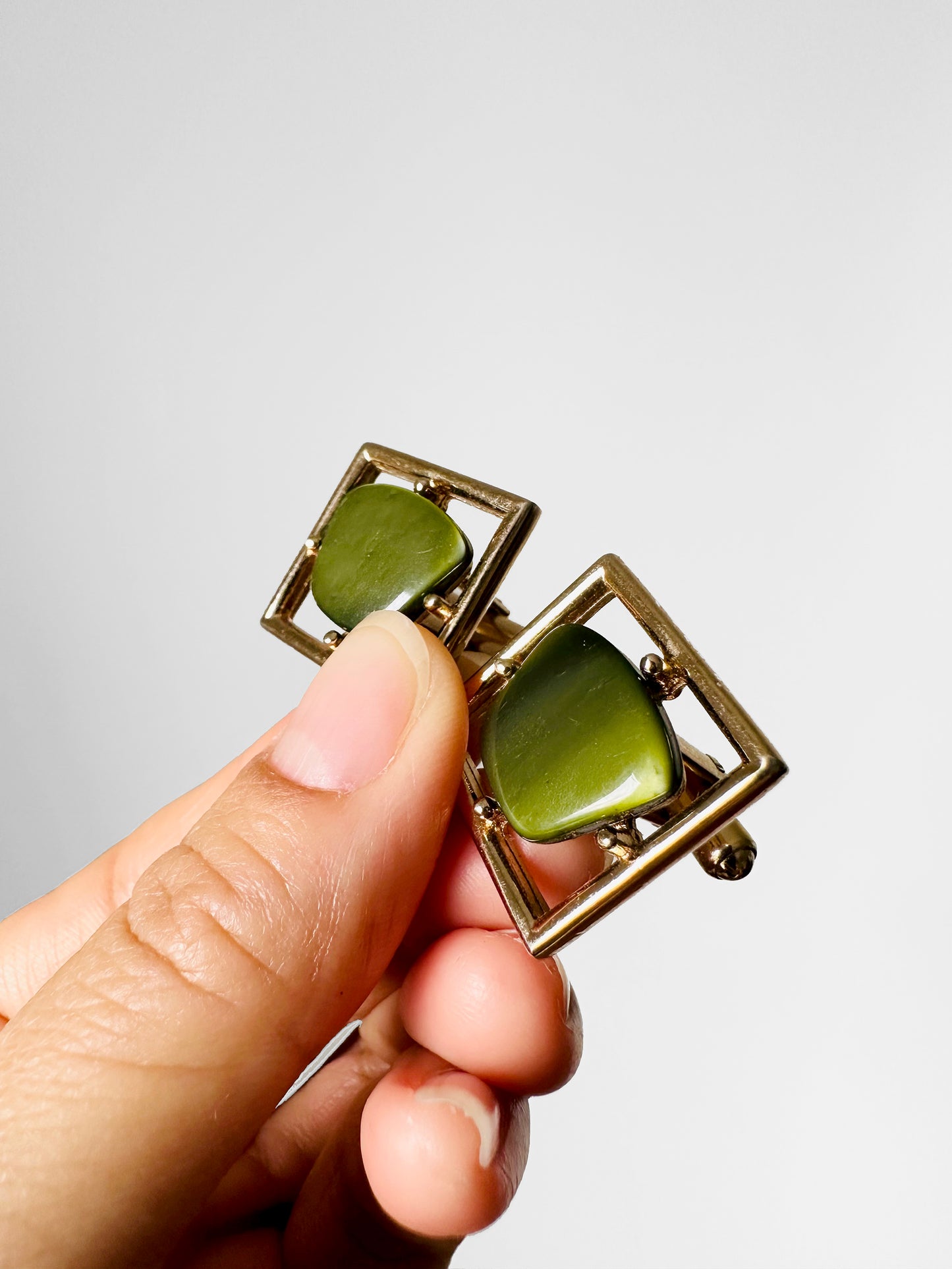 1980s Sarah Coventry Green Stone Square Gold-Toned Cufflinks