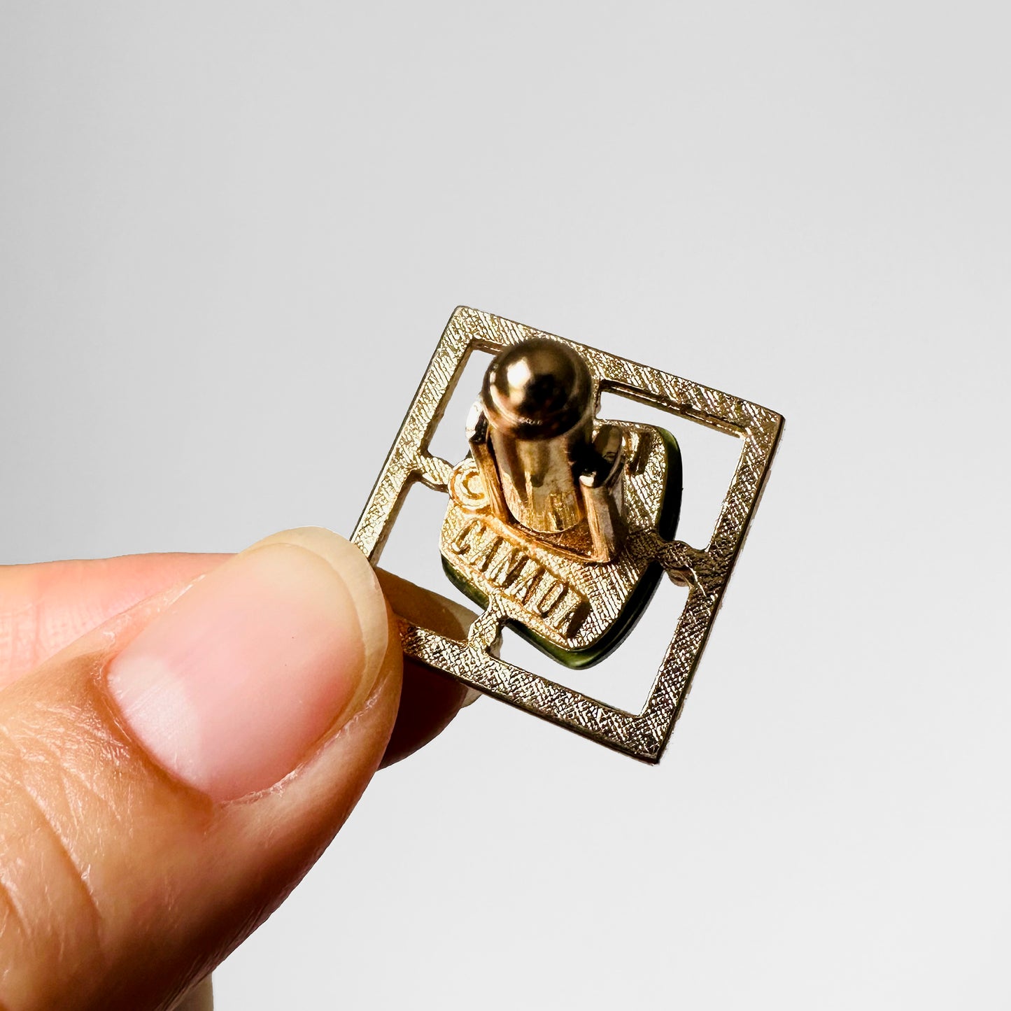 1980s Sarah Coventry Green Stone Square Gold-Toned Cufflinks