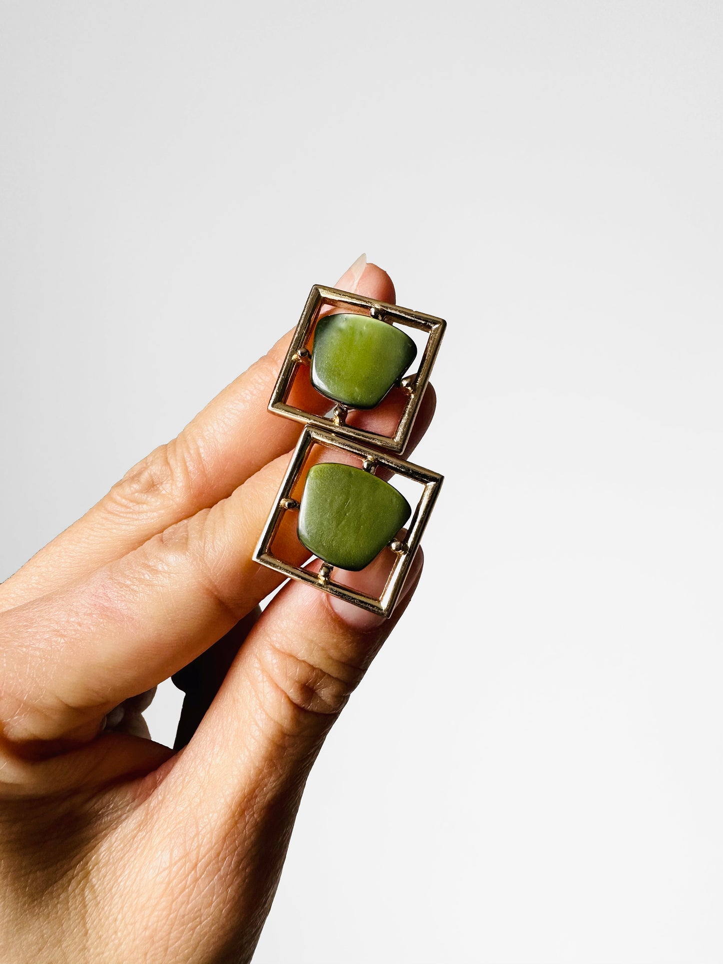 1980s Sarah Coventry Green Stone Square Gold-Toned Cufflinks