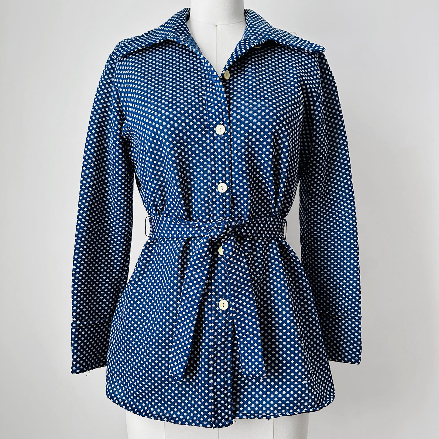 1970s Navy and Cream Polkadot Tied Waist Shirt - Sz. S/M