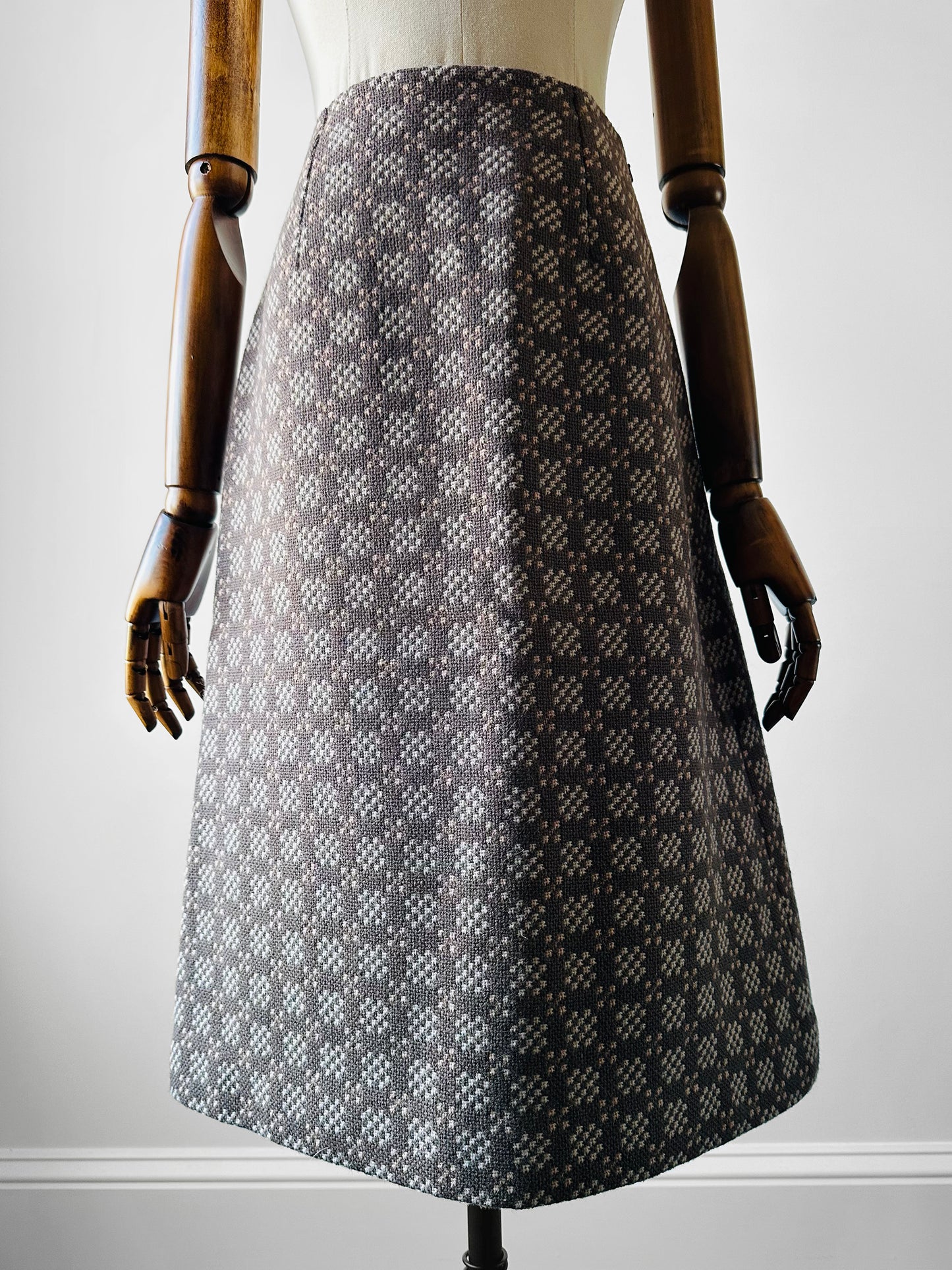 1960s - 1970s Taupe and Cream Welsh Woollen Suede Pocket Two-Piece Skirt and Vest Set