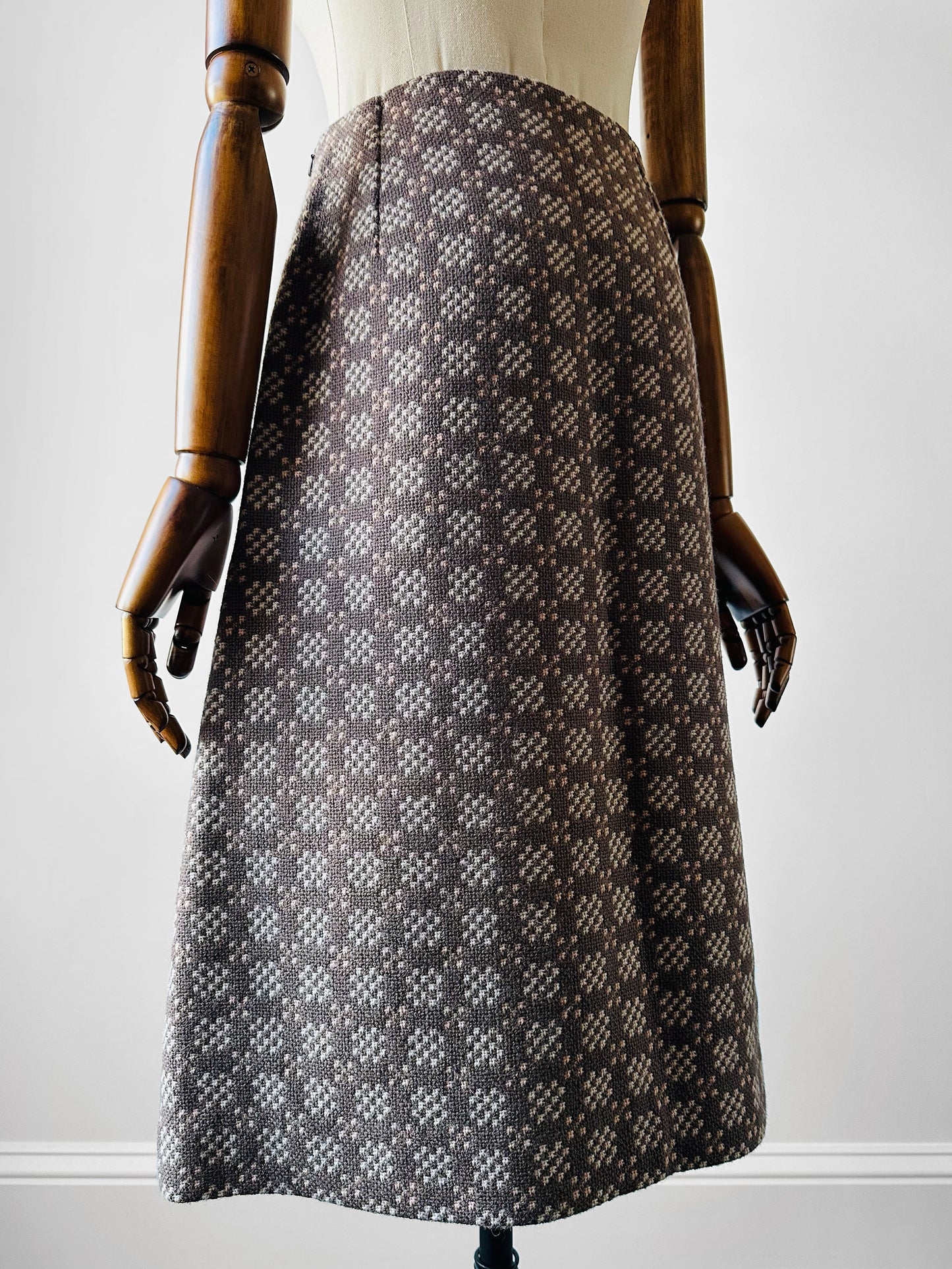 1960s - 1970s Taupe and Cream Welsh Woollen Suede Pocket Two-Piece Skirt and Vest Set