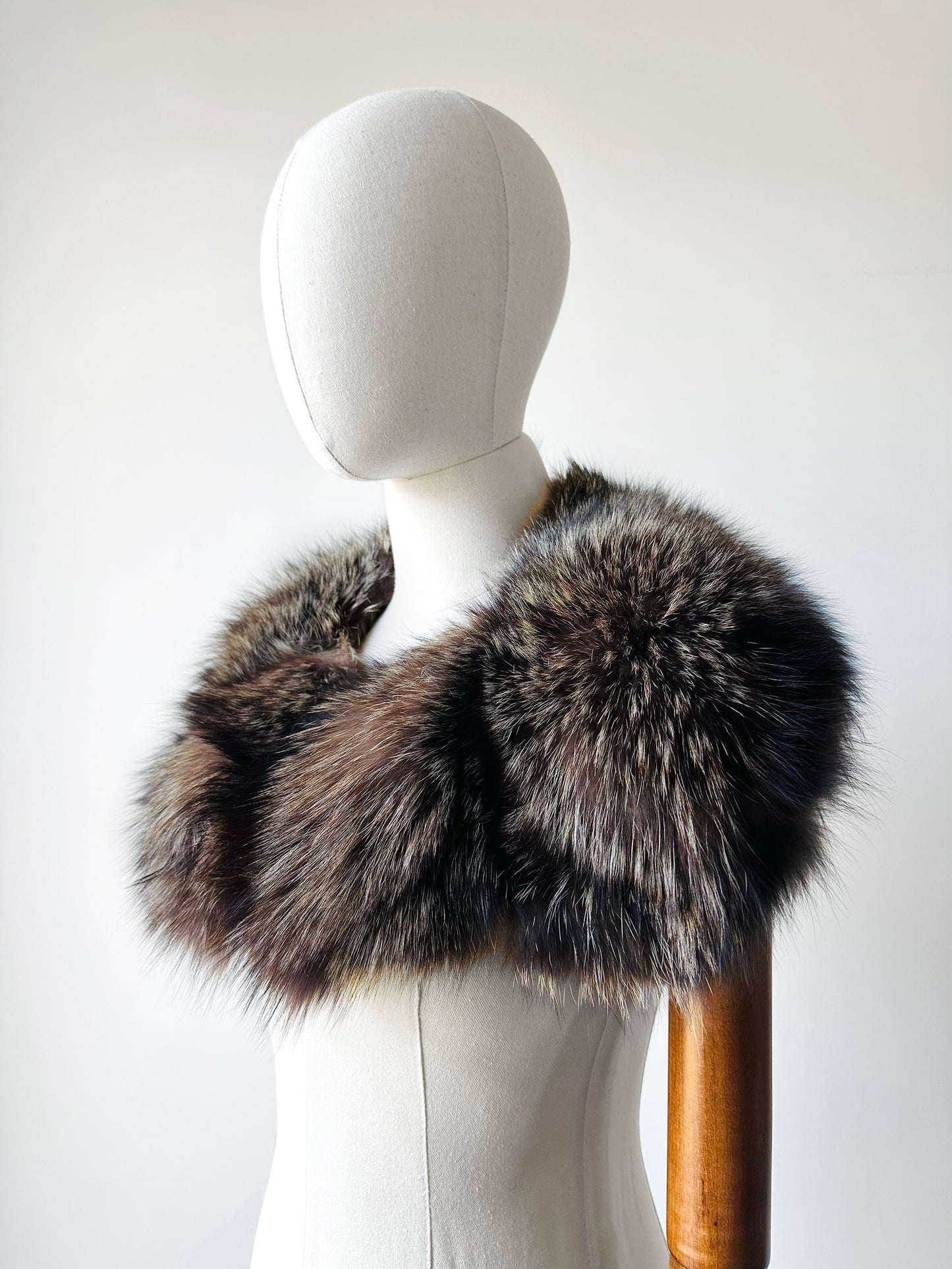 1940s - 1970s Mid-Century Fox Fur Collar or Stole