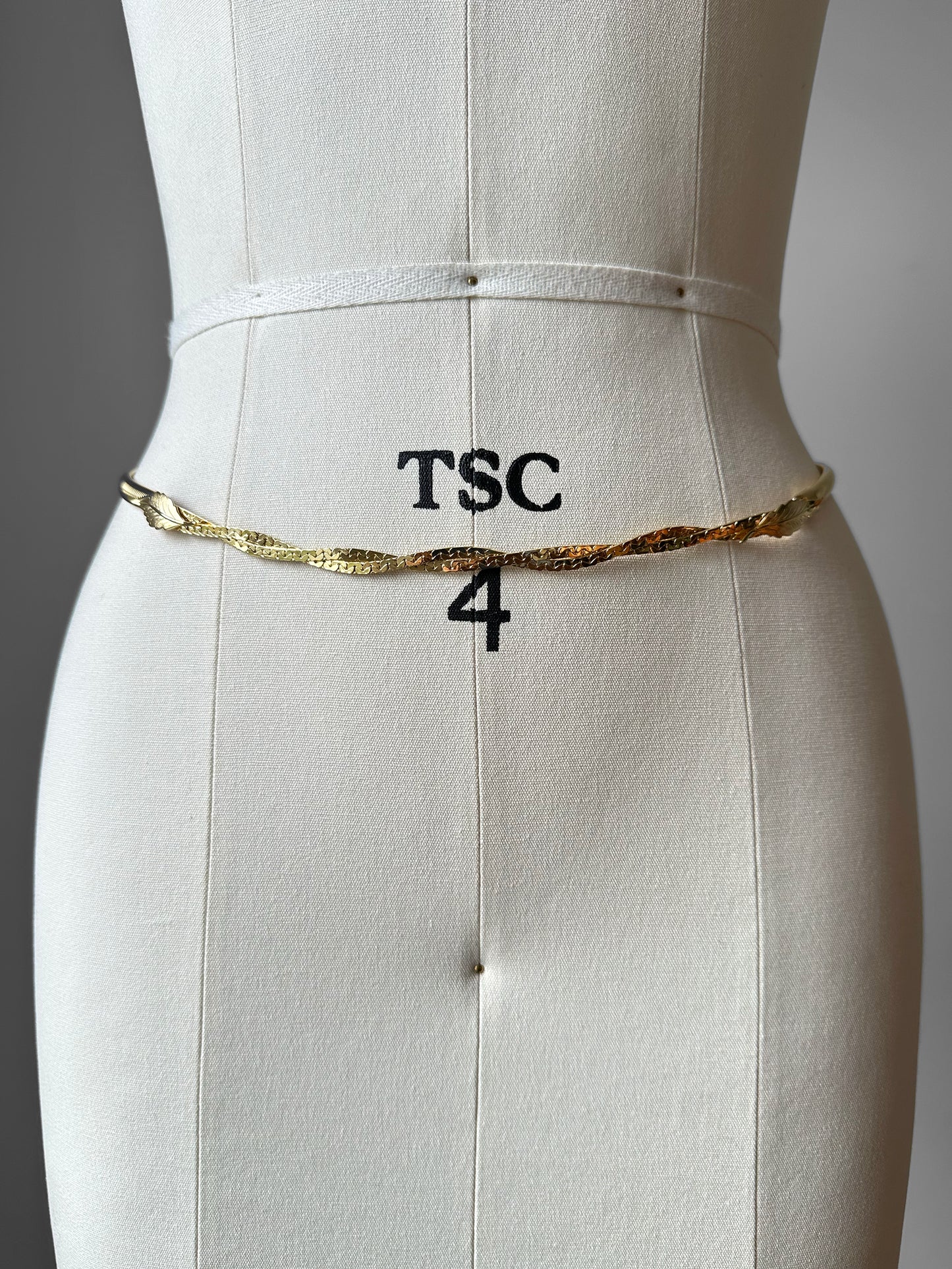 1980s Gold Leaf Belt - Sz. 28 - 30
