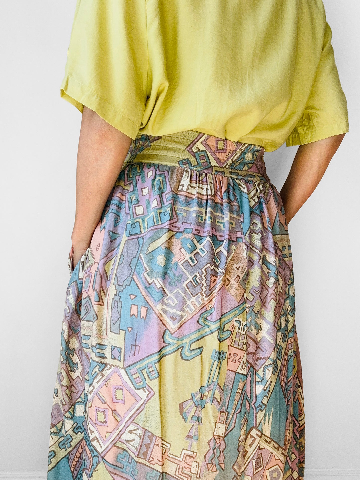 1980s Multi Tonal Pastel Patterned Skirt - Sz. L/XL