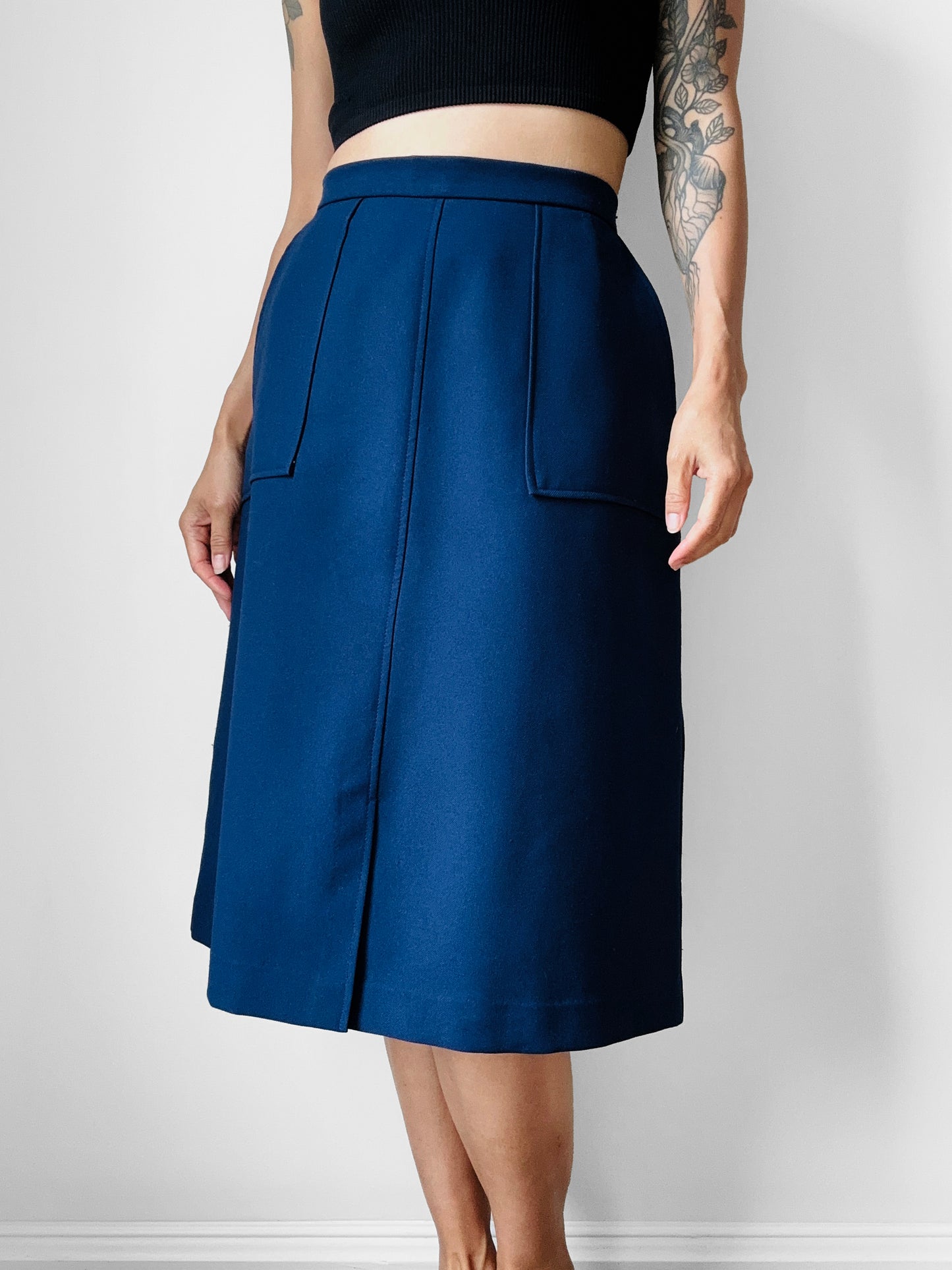 1970s Rich Navy Blue Zip Back A-line Skirt - Sz. M/L