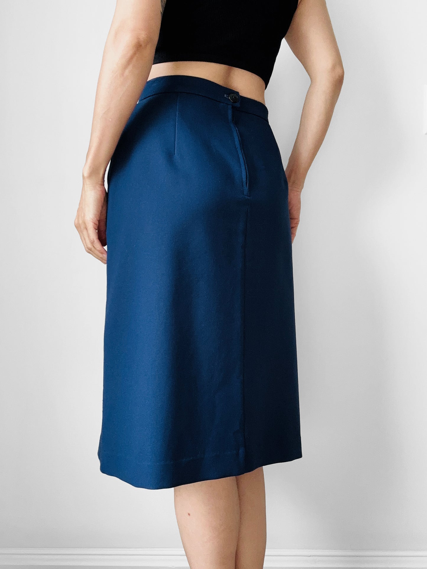 1970s Rich Navy Blue Zip Back A-line Skirt - Sz. M/L