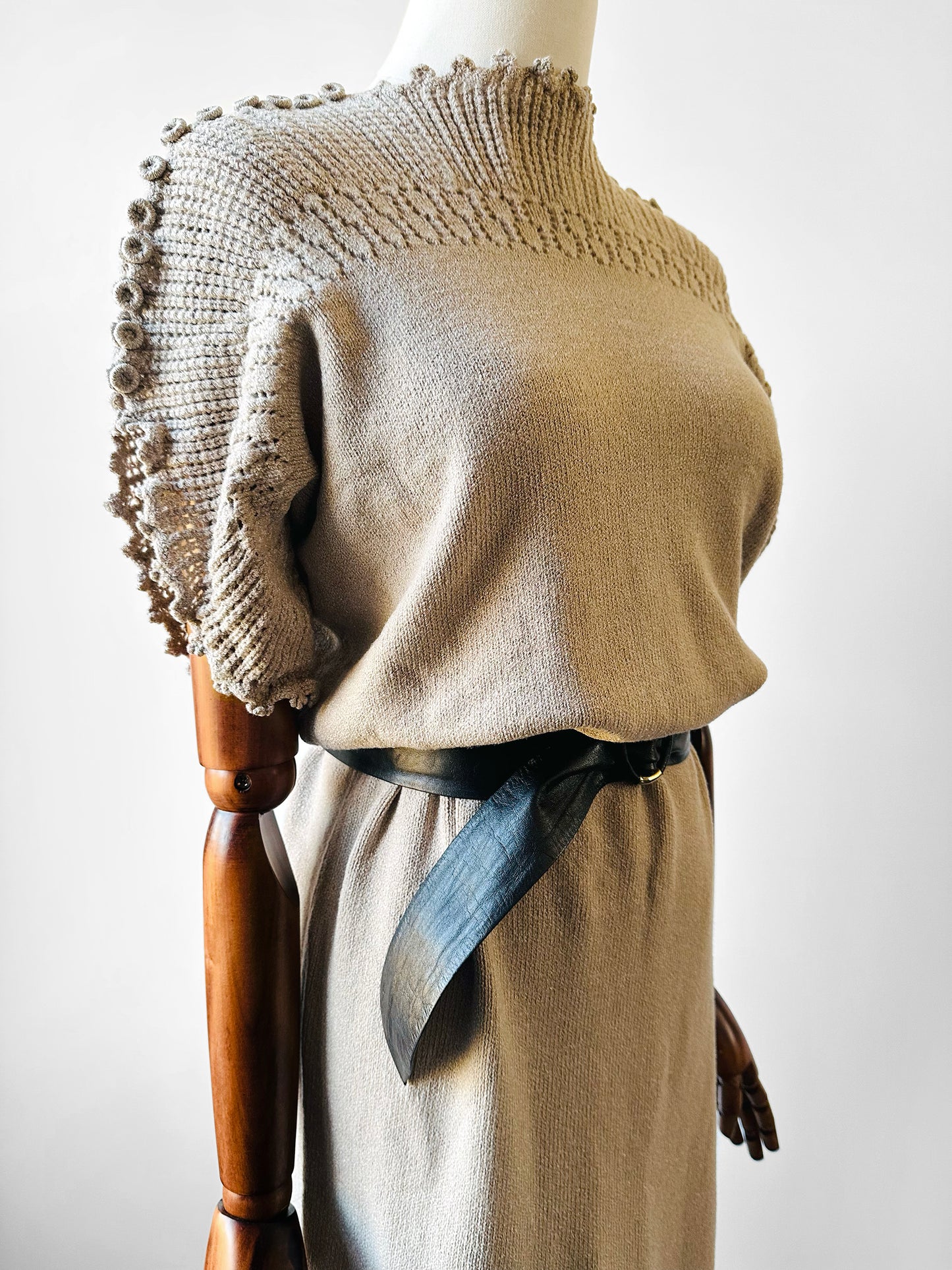 1970s Grey Beige Knit Button Detail Midi-Length Dress - Sz. S/M