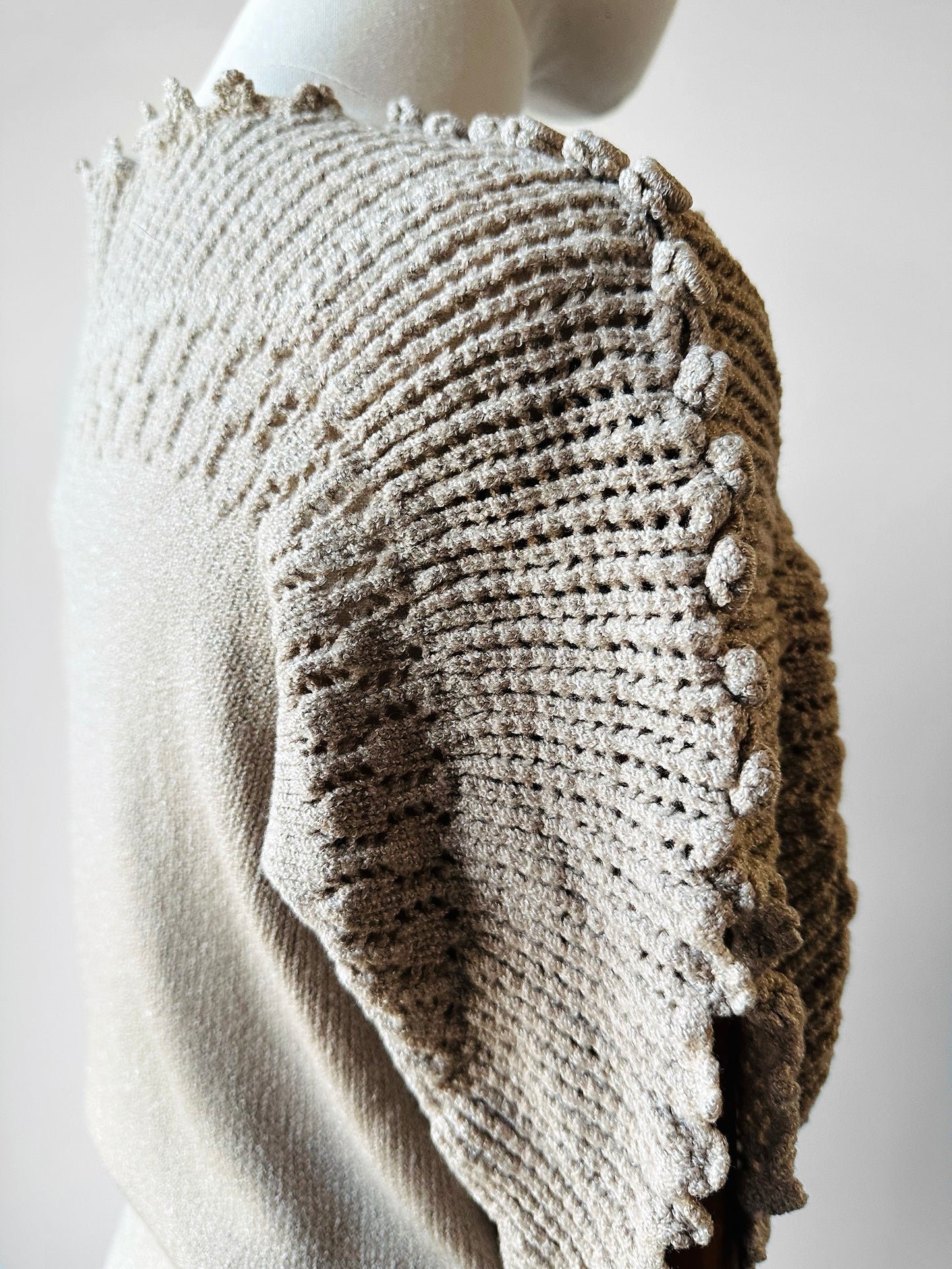 1970s Grey Beige Knit Button Detail Midi-Length Dress - Sz. S/M