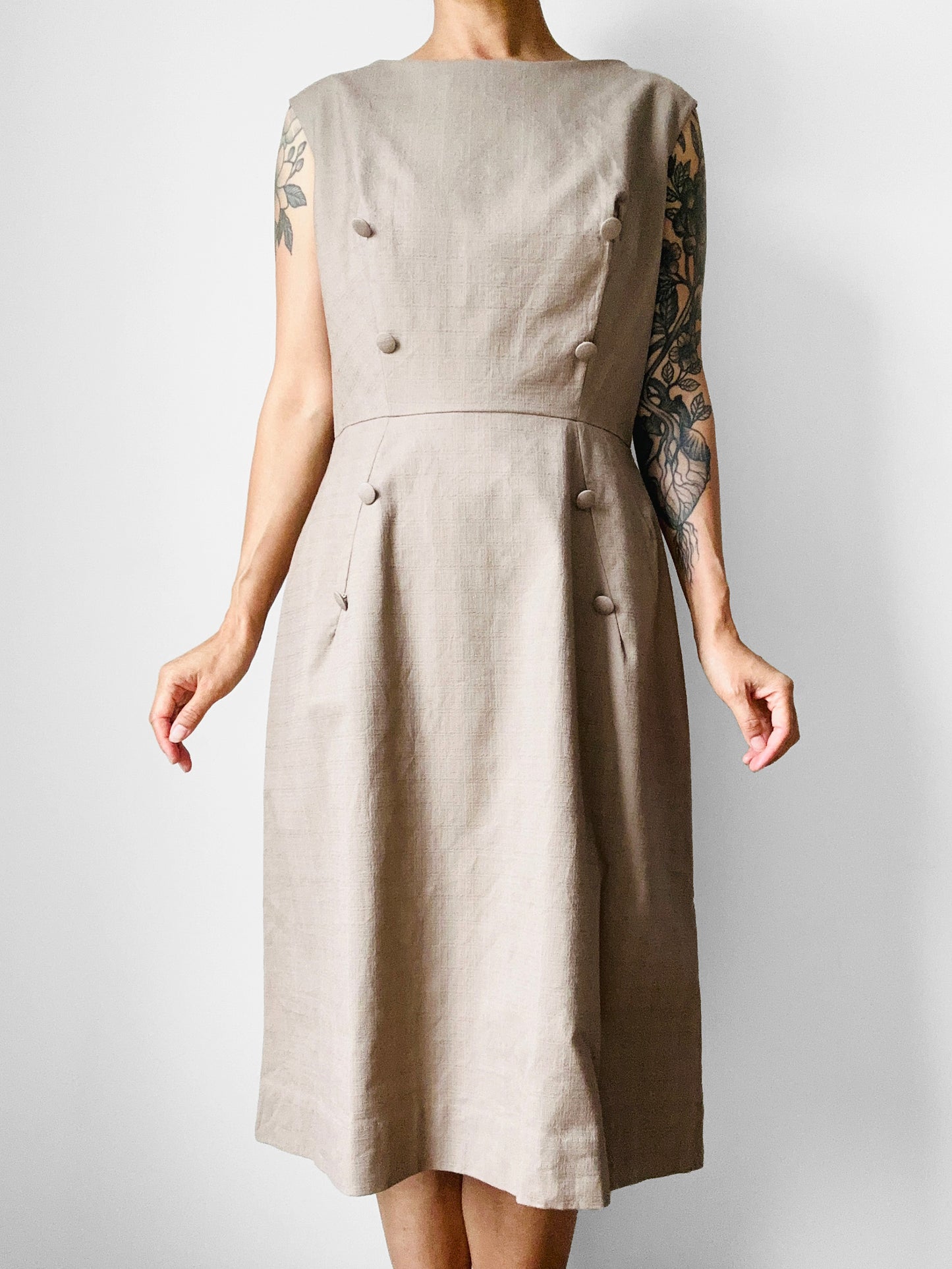 1960s Greige Zip Back Little Devil Button Detail Dress - Sz. M