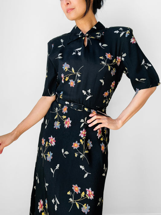 1960s Black Floral Belted Collared Short Sleeve Dress - Sz. S/M