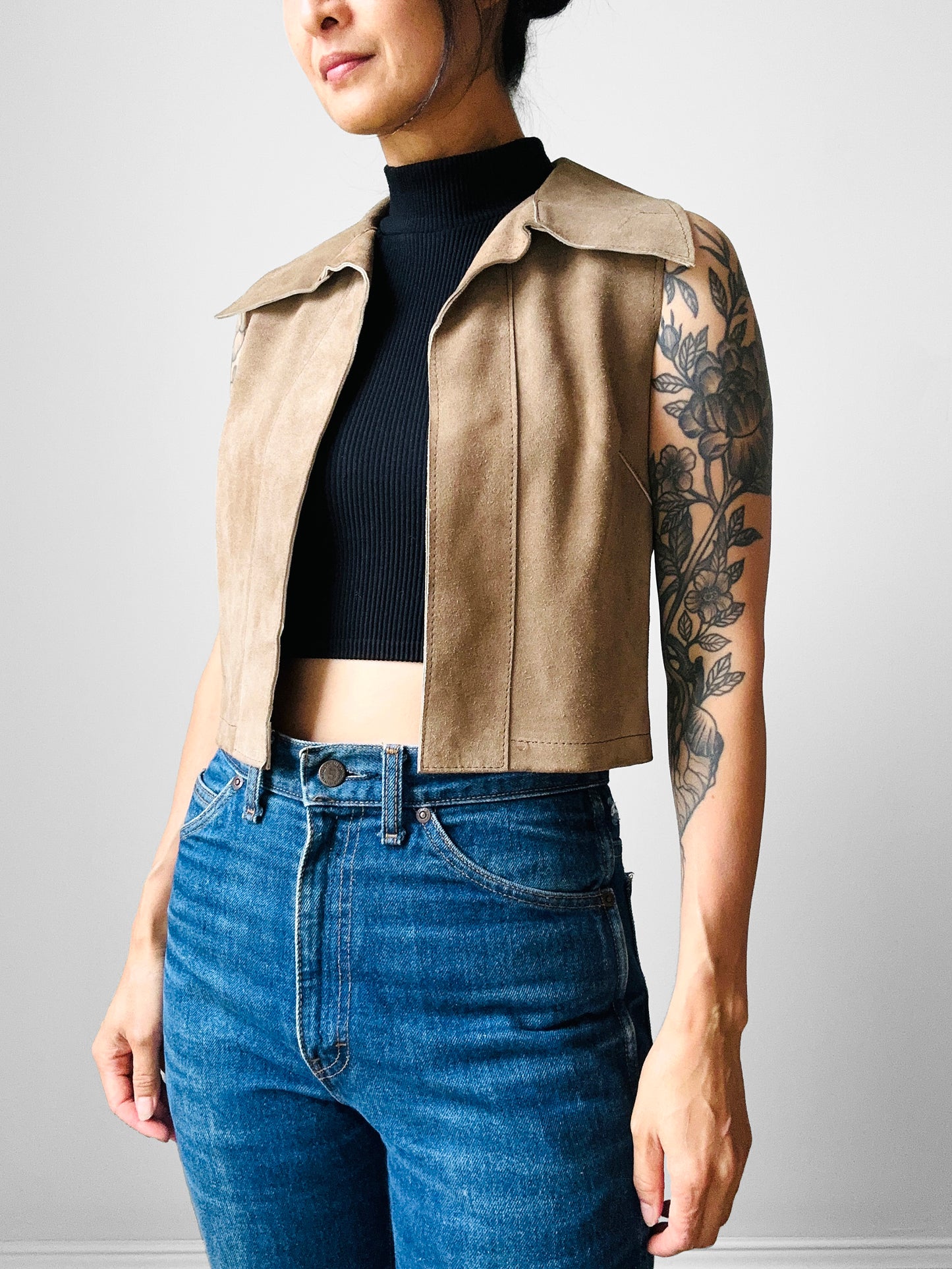 1960s Tan Sleeveless Crop Leather Suede Vest - Sz. XS