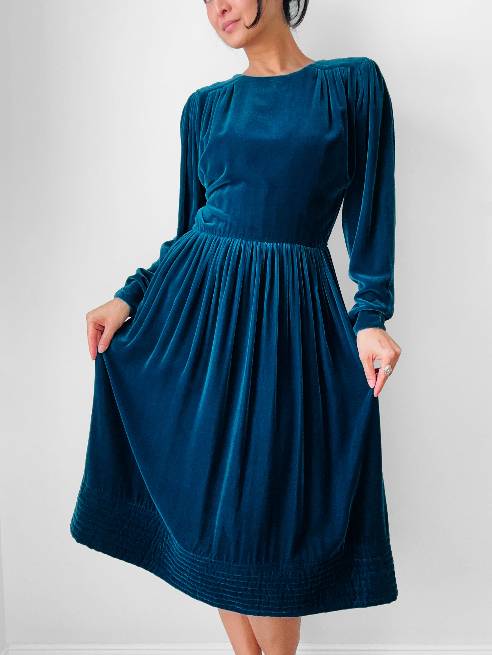 1960s - 1970s Teal Blue Pleated Fit and Flare Button Back Velvet Dress Box & Burrow Vintage 1960s - 1970s Teal Blue Pleated Fit and Flare Button Back Velvet Dress Box & Burrow Vintage