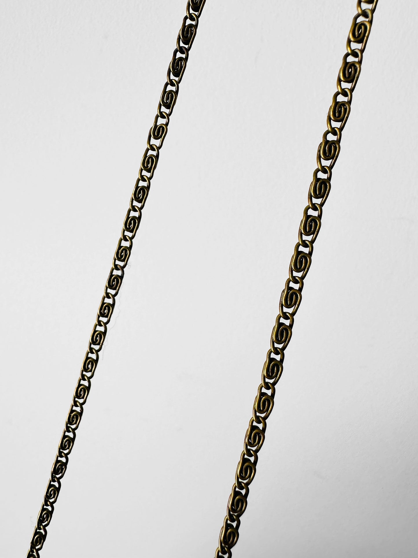 1980s Art Deco Style Beaded Kiss-Lock Clutch Purse with Chain