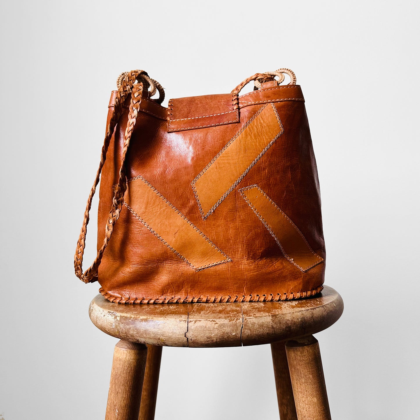 1970s Tan Brown Braided Stitch Detail Boho Leather Purse