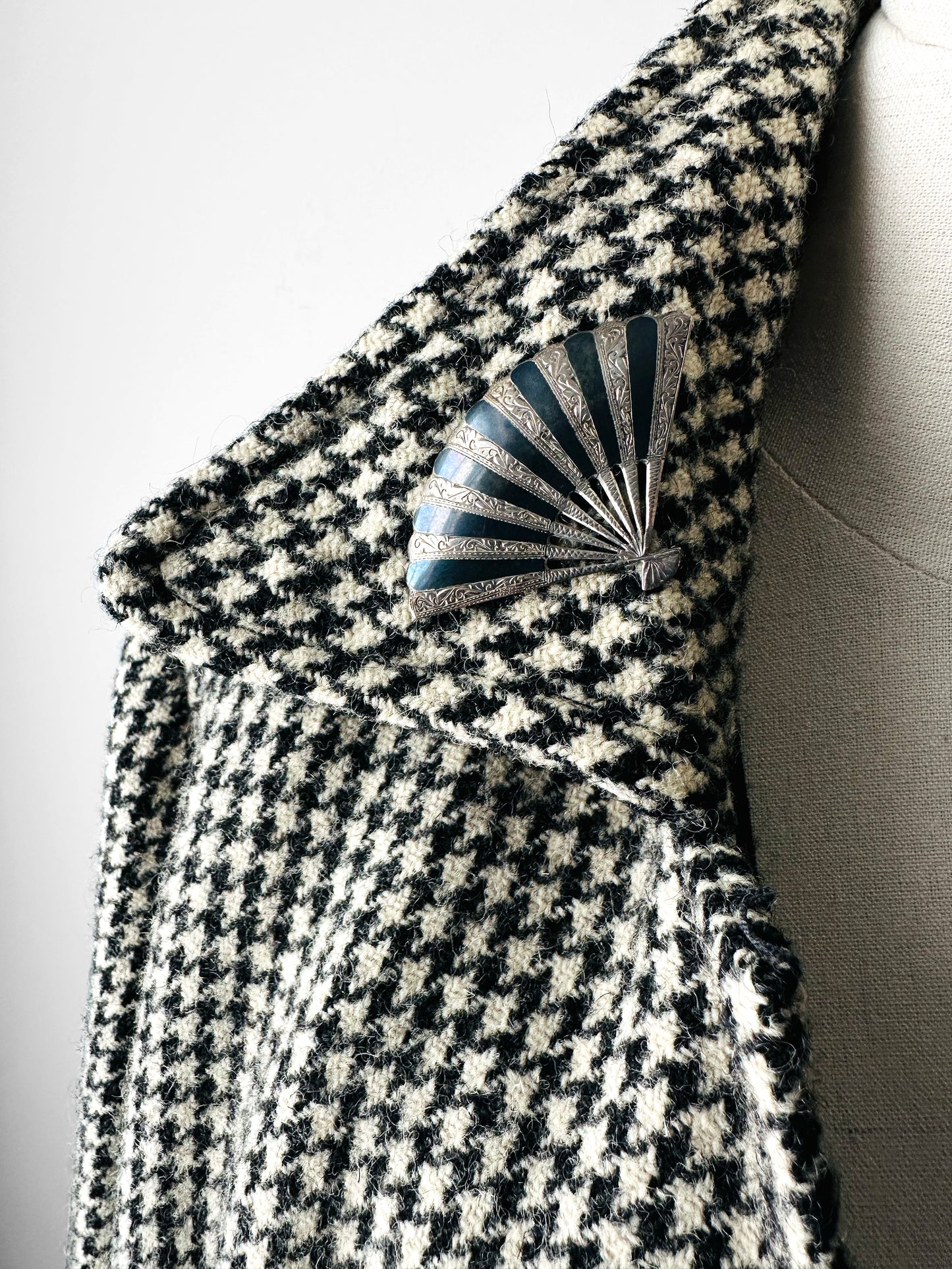 1950s 925 Silver and Niello Enamel Fan Siam Thailand Brooch