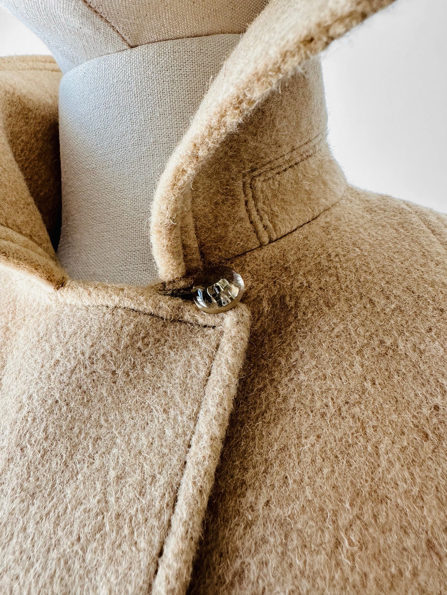 1950s - 1960s Classic Camel Wool A-Line Coat - Sz. S/M