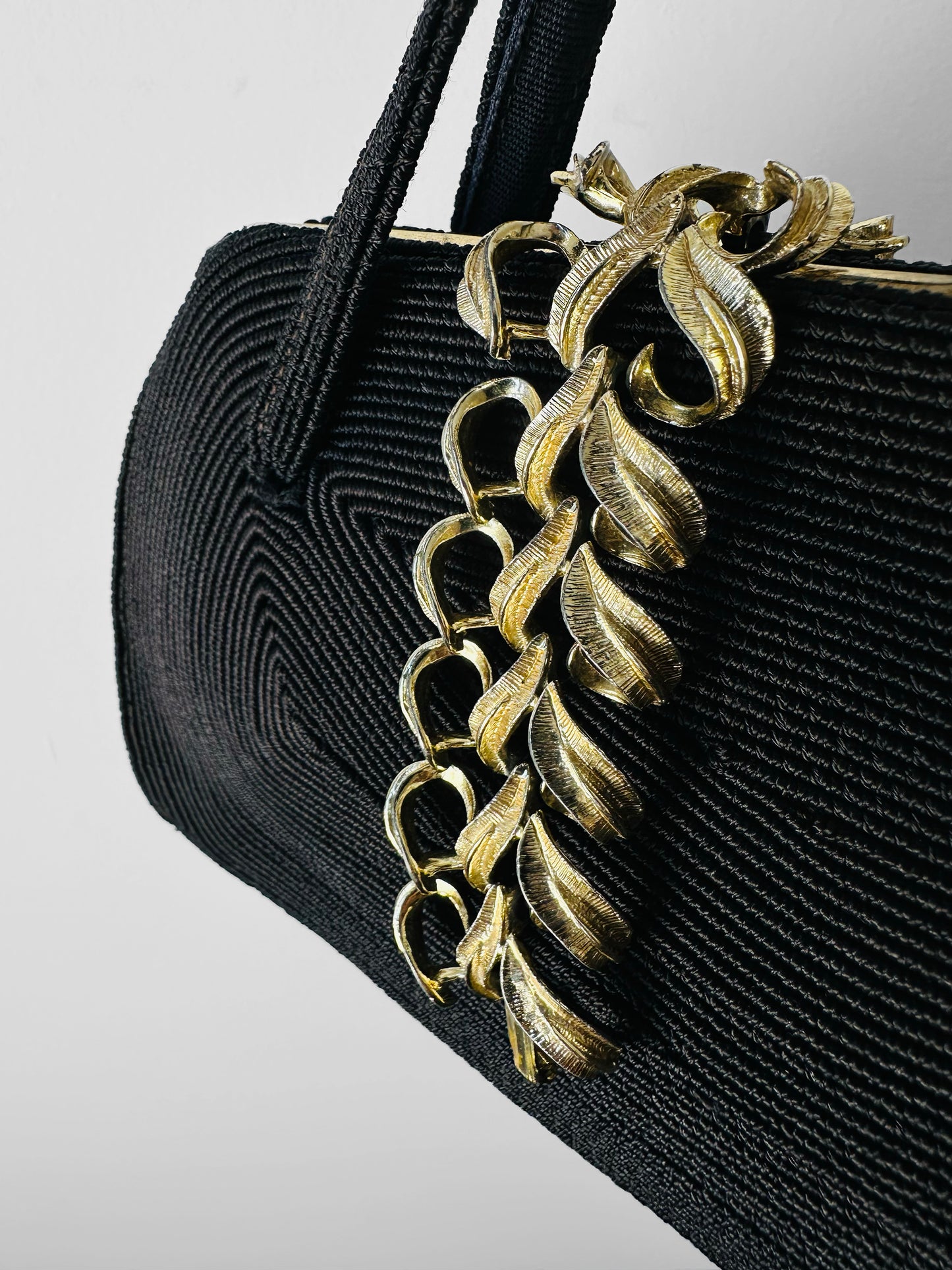 1950s - 1960s Gold-Tone Chunky Brushed Leaf Link Bracelet with Fold-Over Clasp